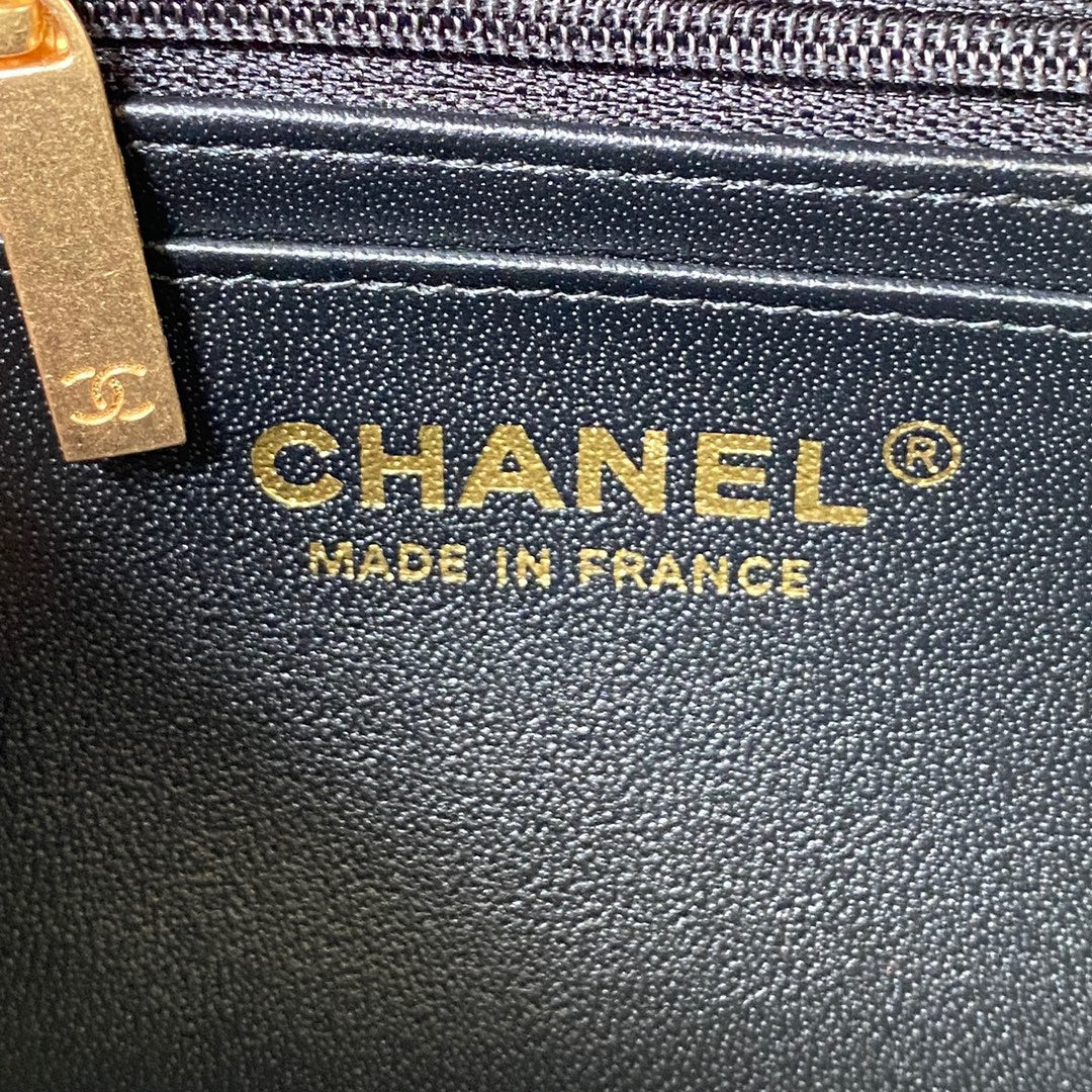 FLAP BAG 20 IN BLACK CALFSKIN GOLD CHAIN mysite