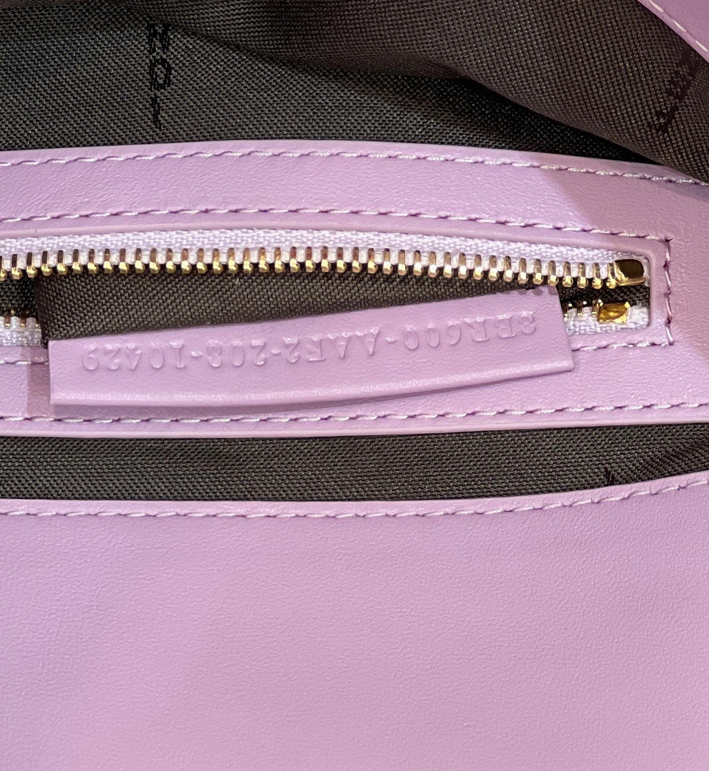 BAGUETTE WITH FF MOTIF 27 IN MAUVE PURPLE SOFT LAMBSKIN GOLD HARDWARE mysite