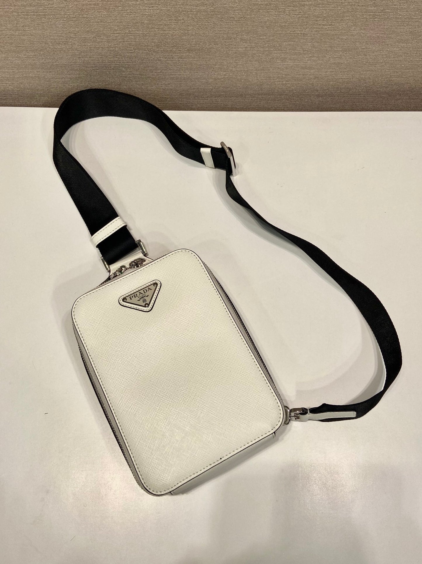 CHEST BAG 20 IN WHITE SAFFIANO LEATHER mysite