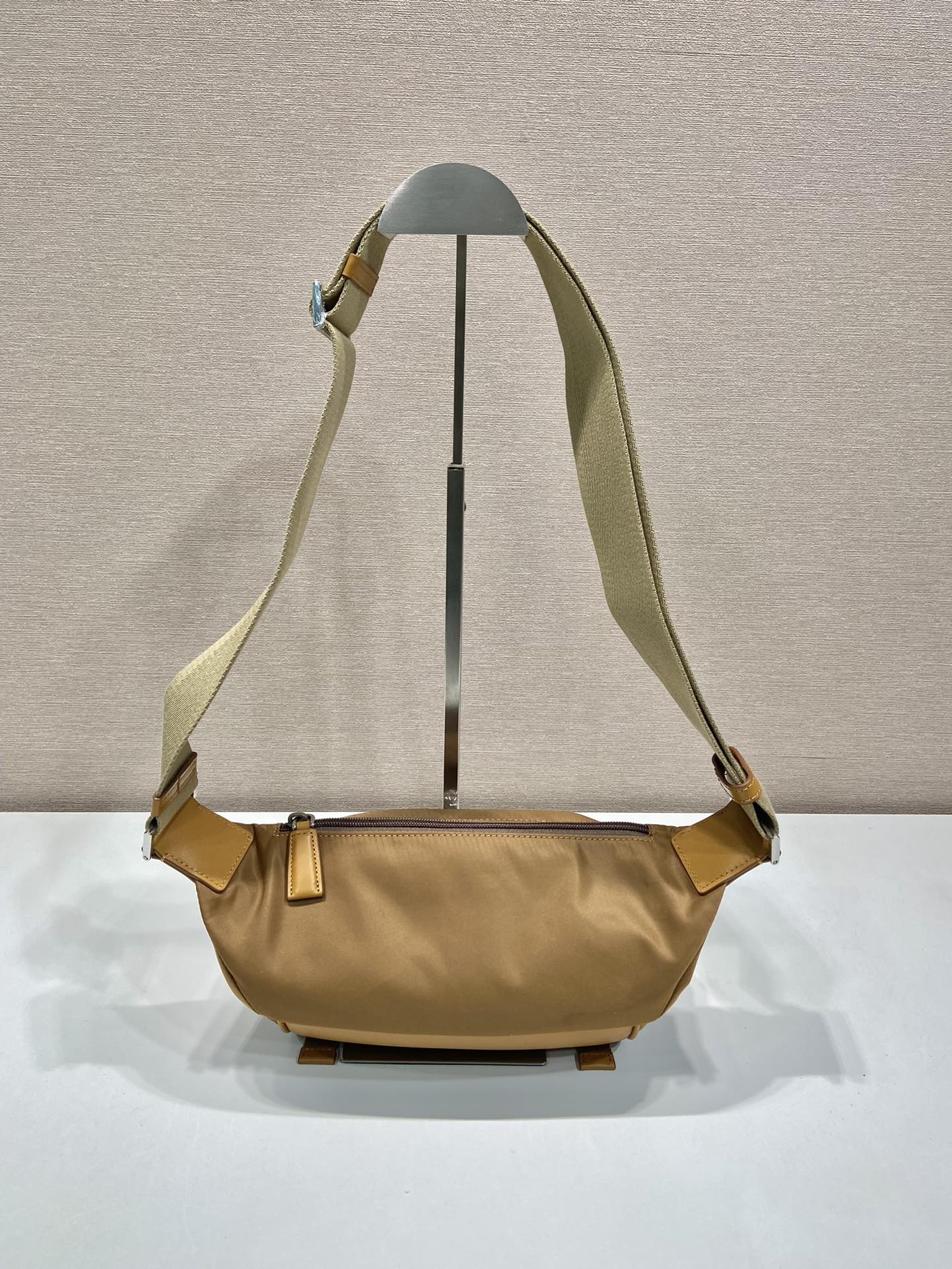 MESSENGER BAG 20 IN CIDER BROWN RE-NYLON AND CALFSKIN TRIM mysite