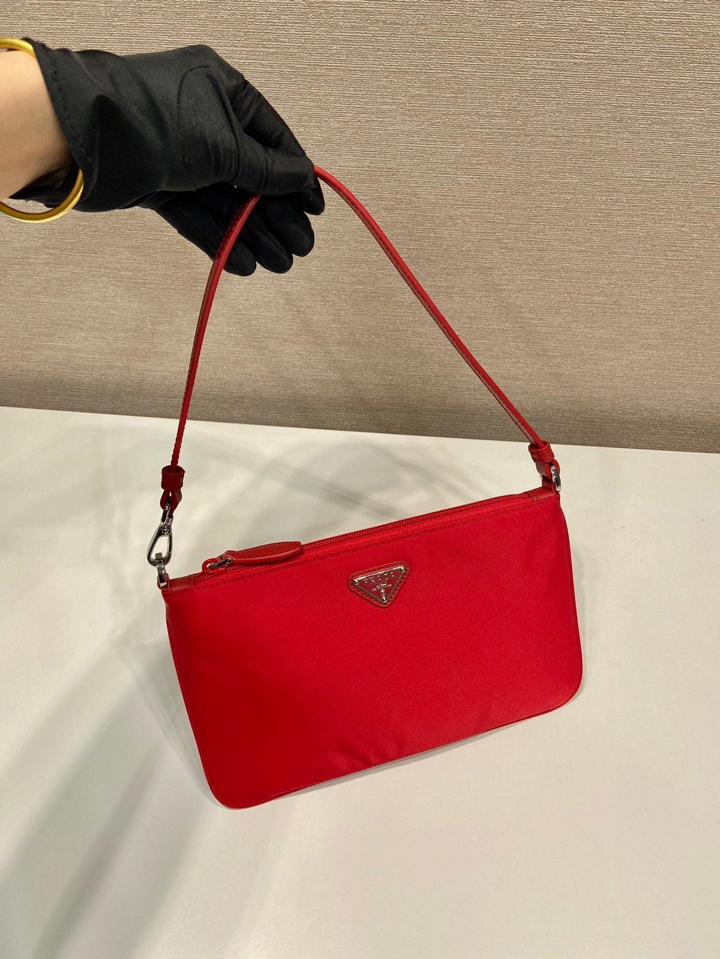 SHOULDER BAG 24 WITH TRIANGLE LOGO IN PASSION RED RE-NYLON FABRIC mysite