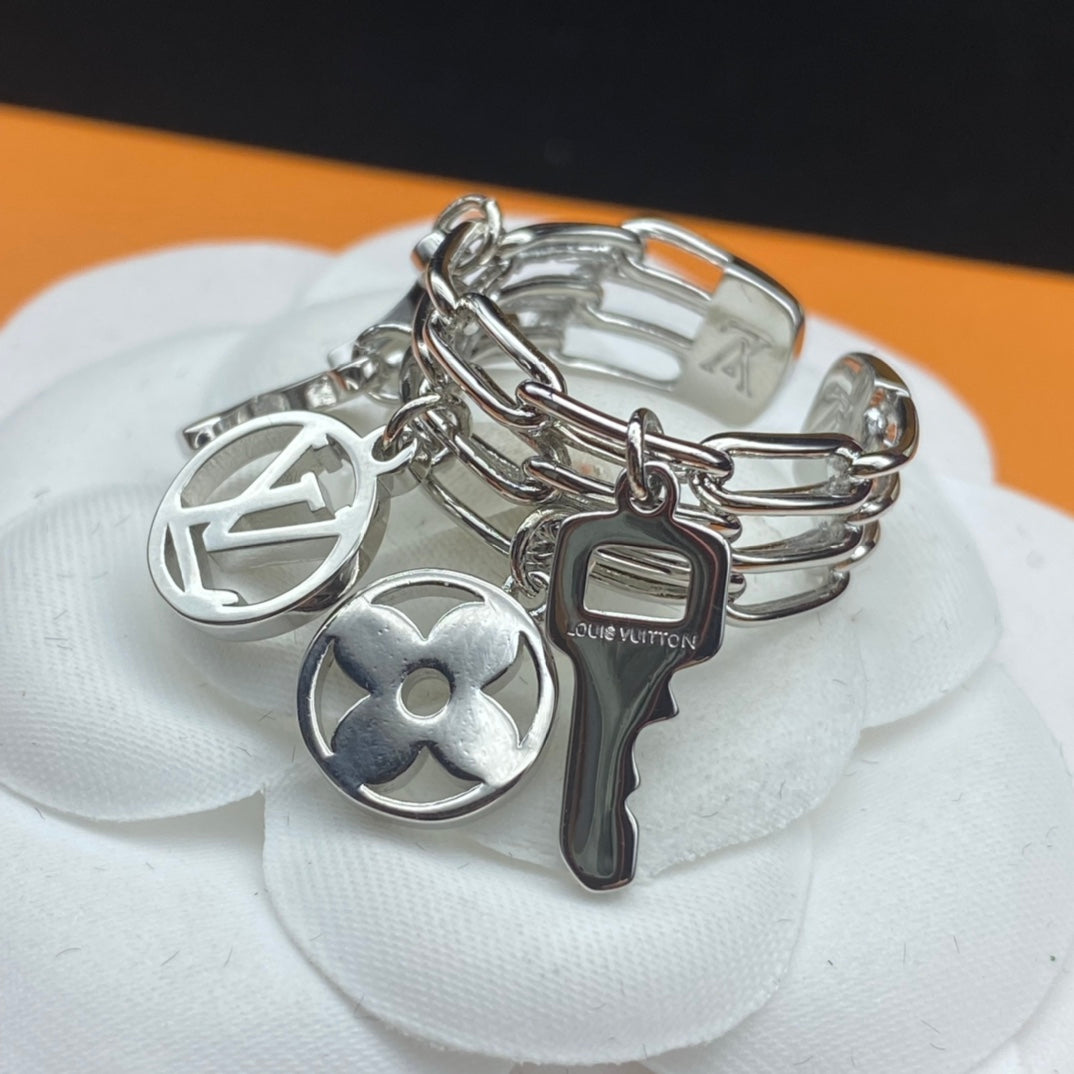 Classic Key Monogram Pendant Rings-s mysite