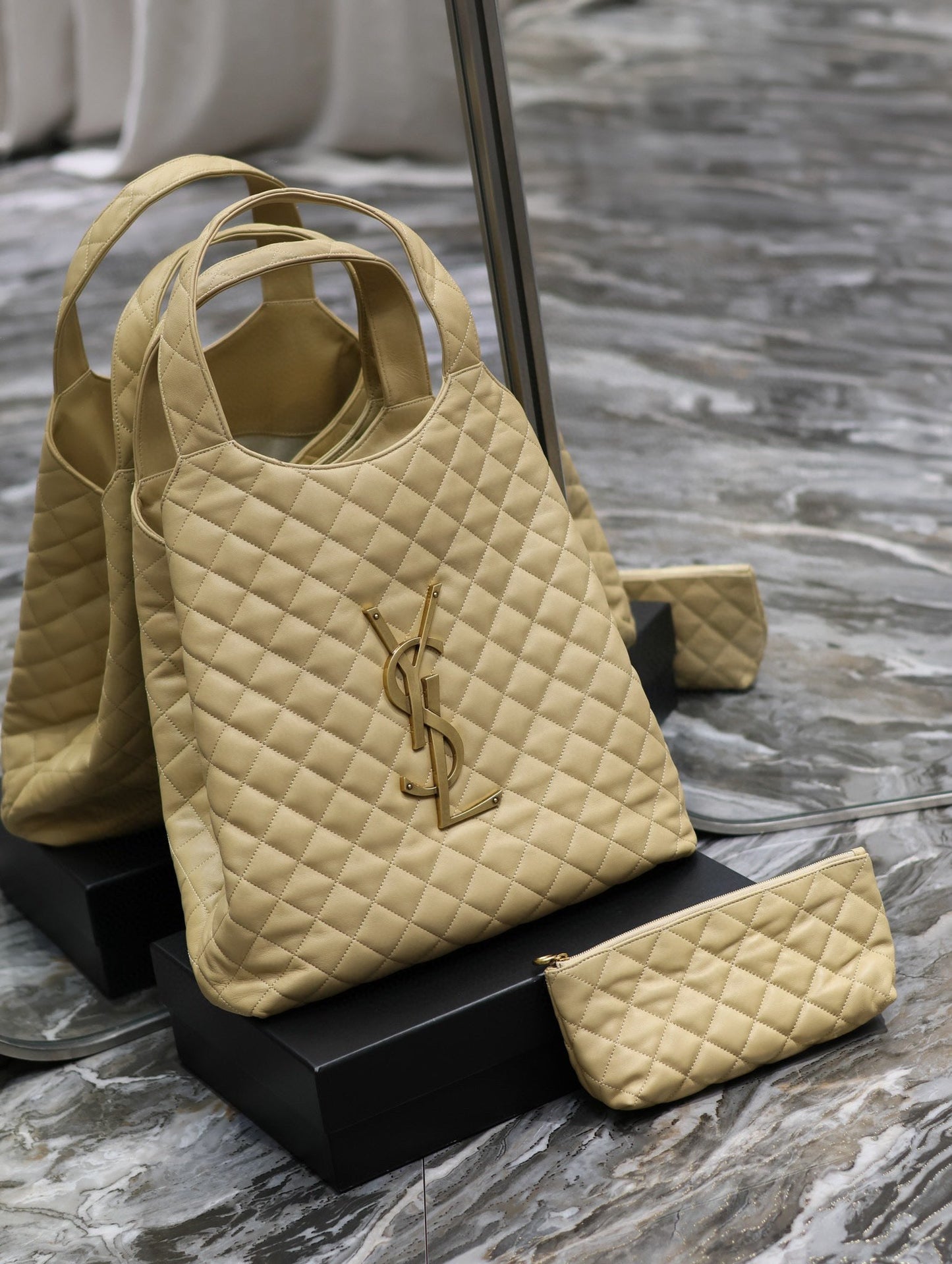 ICARE MAXI SHOPPING BAG IN QUILTED BEIGE LAMBSKIN mysite