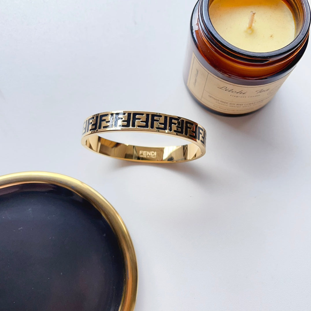 Enamel embossed titanium steel bracelet-s mysite