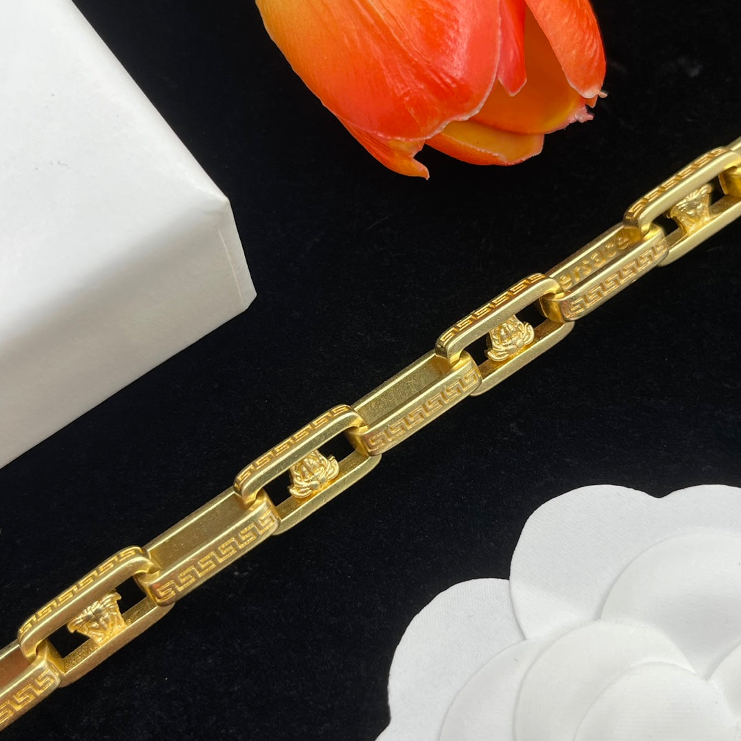 Retro distressed universal bracelet-s mysite