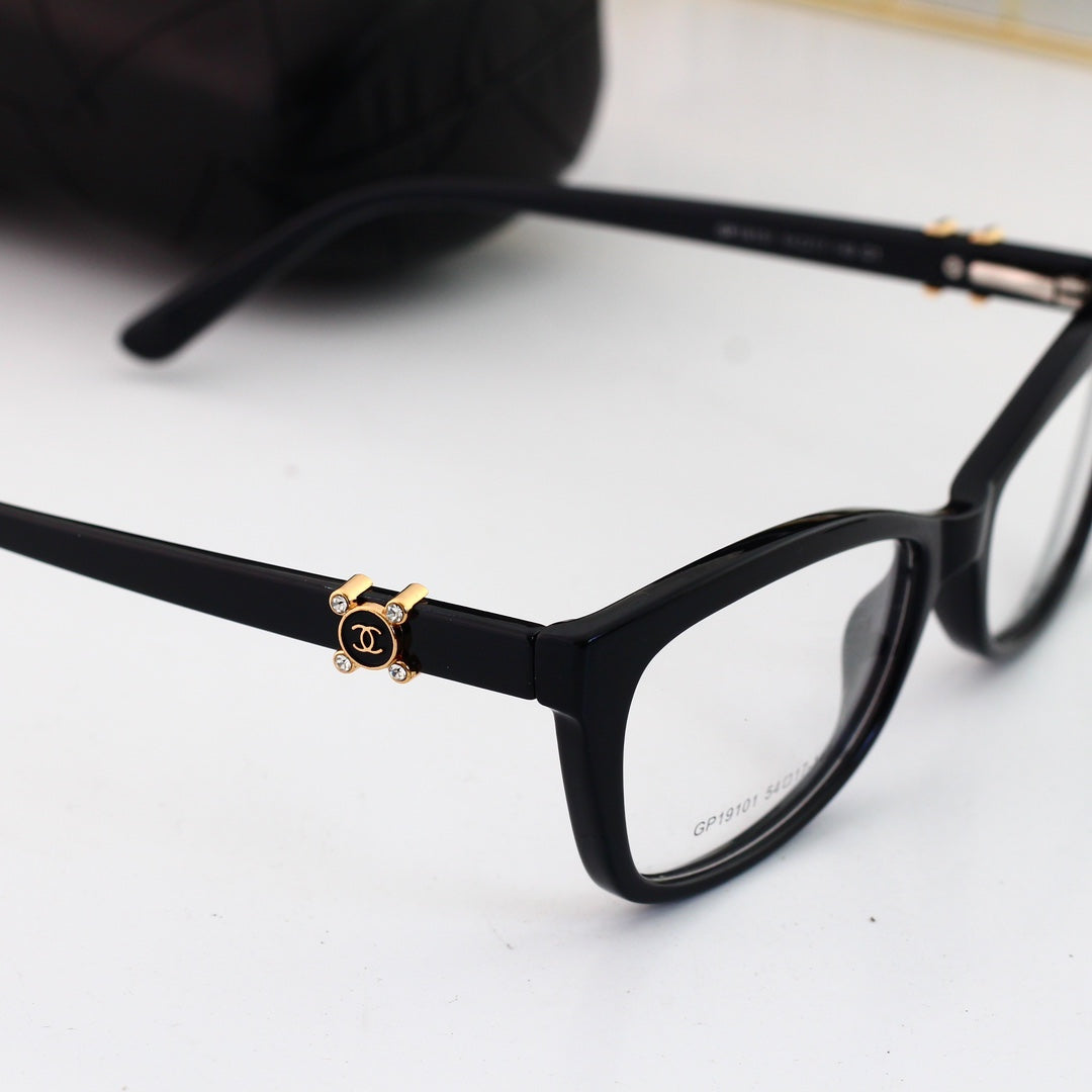 Fashionable Rhinestone Logo Glasses-s mysite