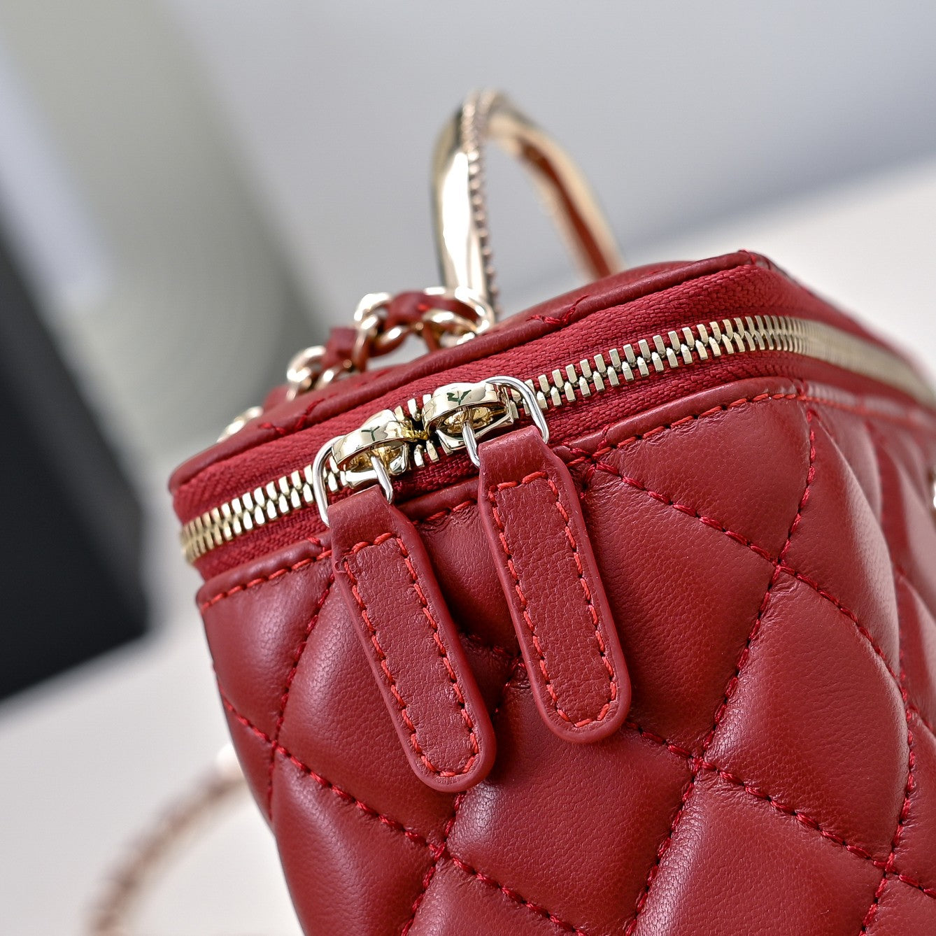 CC 24K Vanity Top Handle 17cm Red Lambskin Silver Hardware mysite