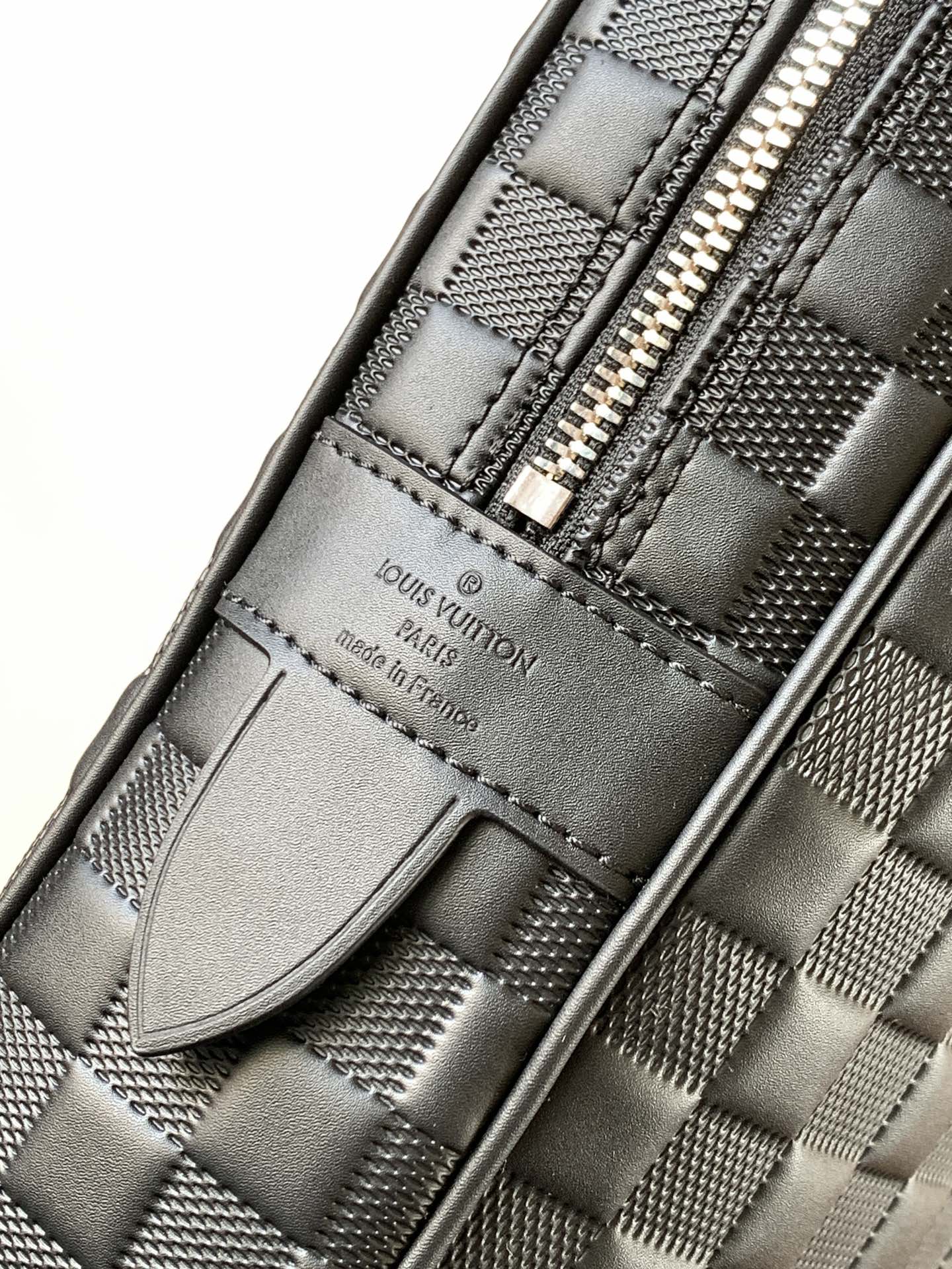 LV Porte-Documents Voyage Black Damier Infini leather mysite