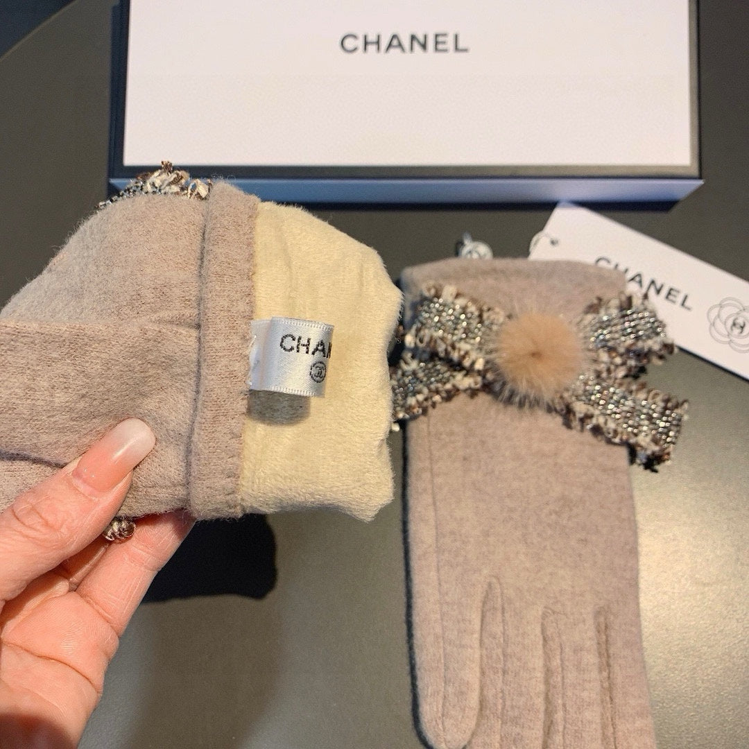 GLOVES IN PALE BROWN WOOL 420538 mysite