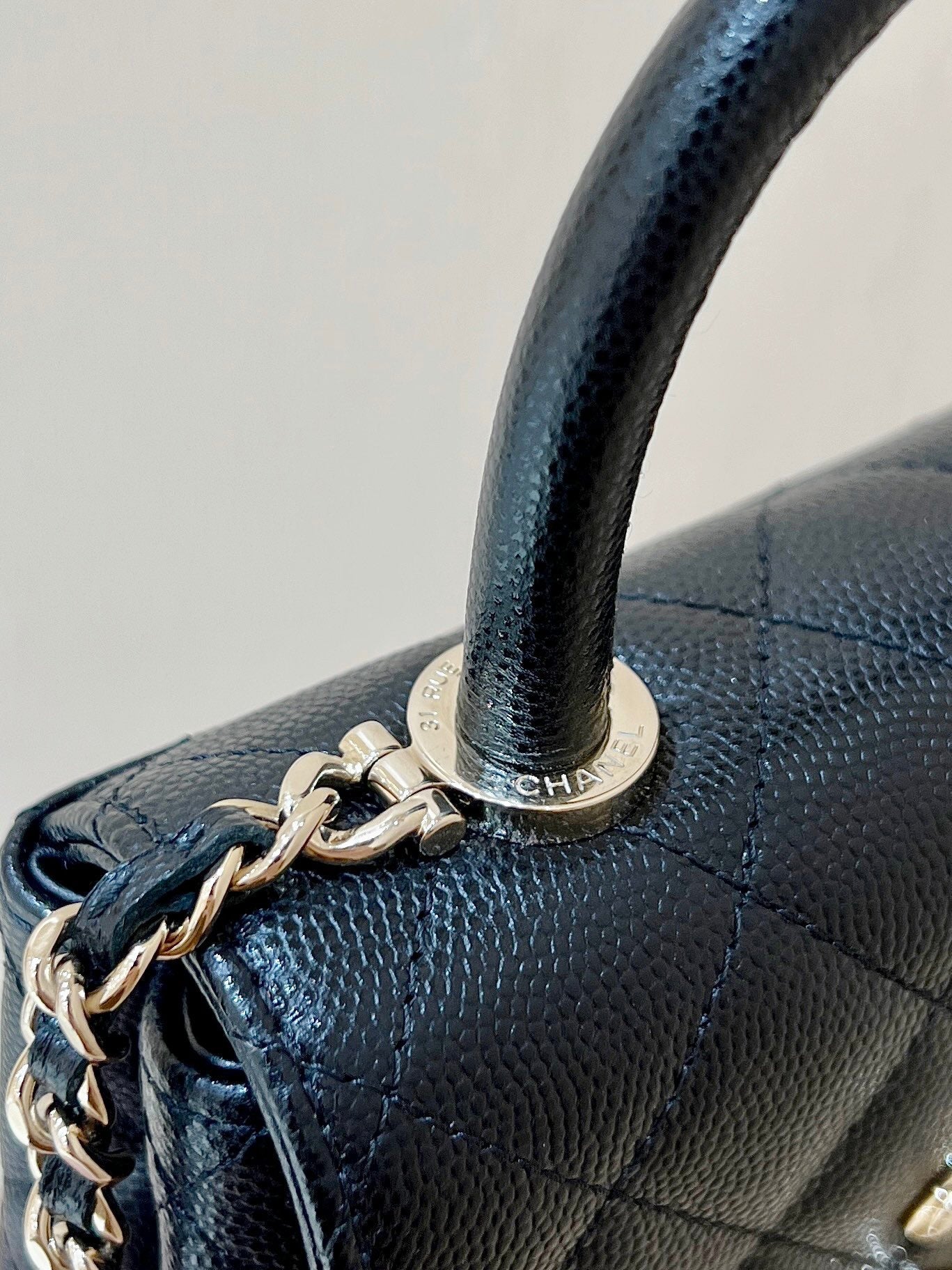CC 24K Coco Hanle Nano 18cm Black Grained Calfskin Gold Hardware mysite