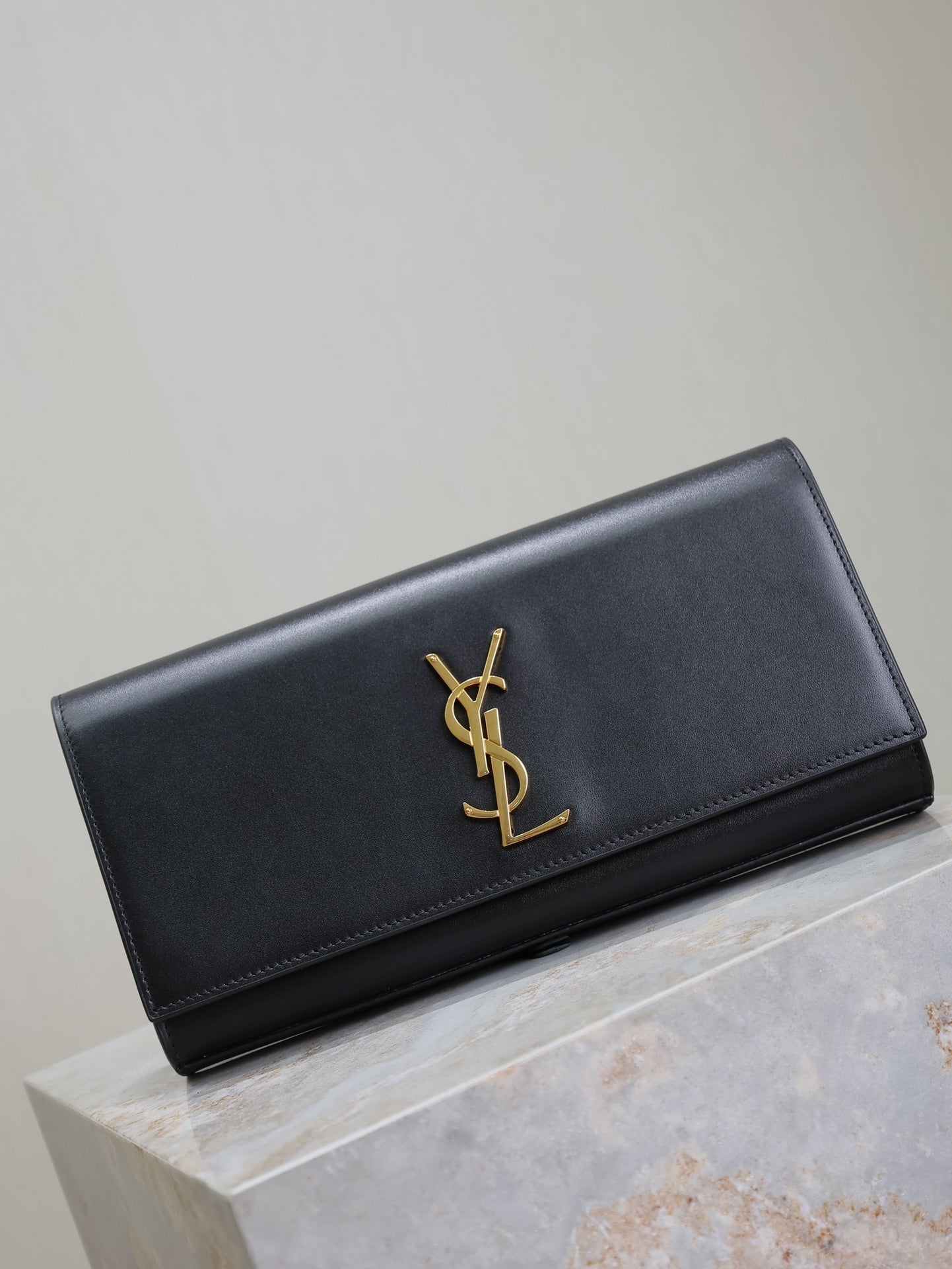 CLASSIC KATE CLUTCH 27 IN BLACK LAMBSKIN GOLD HARDWARE mysite