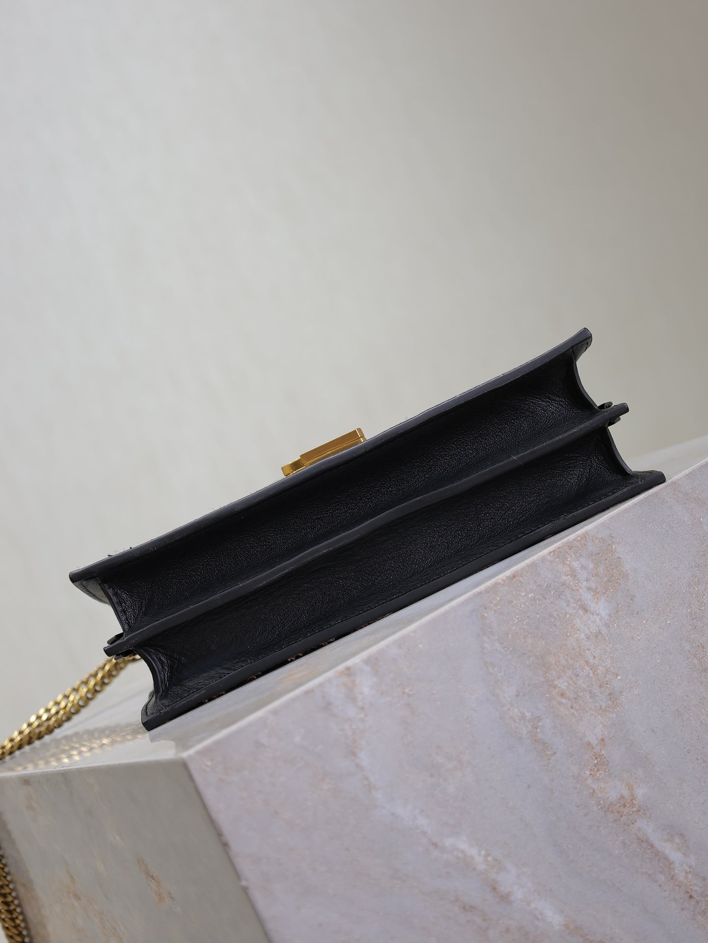 CASSANDRA CHAIN BAG 22 IN LEOPARD PRINT CALFSKIN GOLD HARDWARE mysite