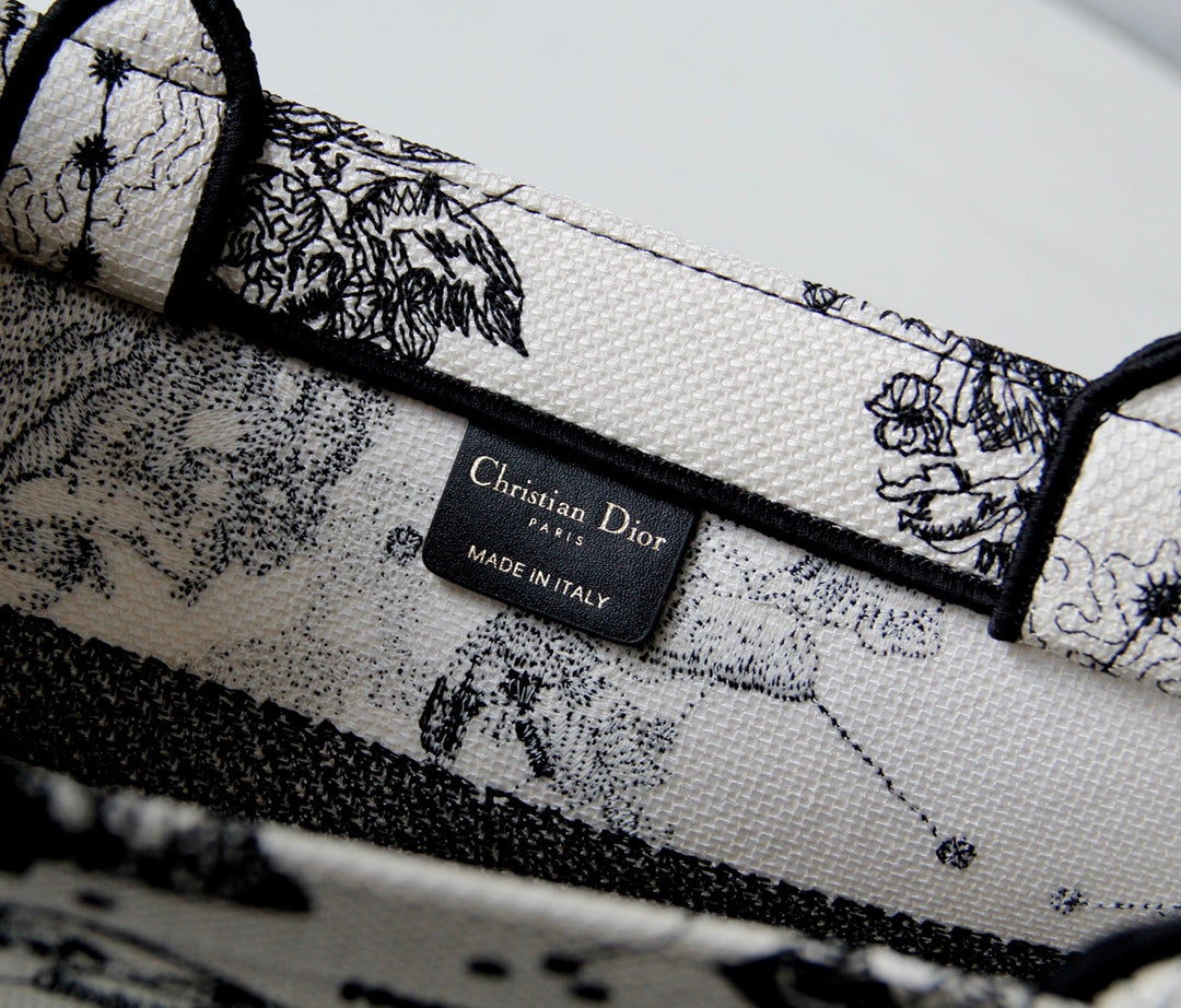 Medium CD Book Tote 36cm Hercules White mysite