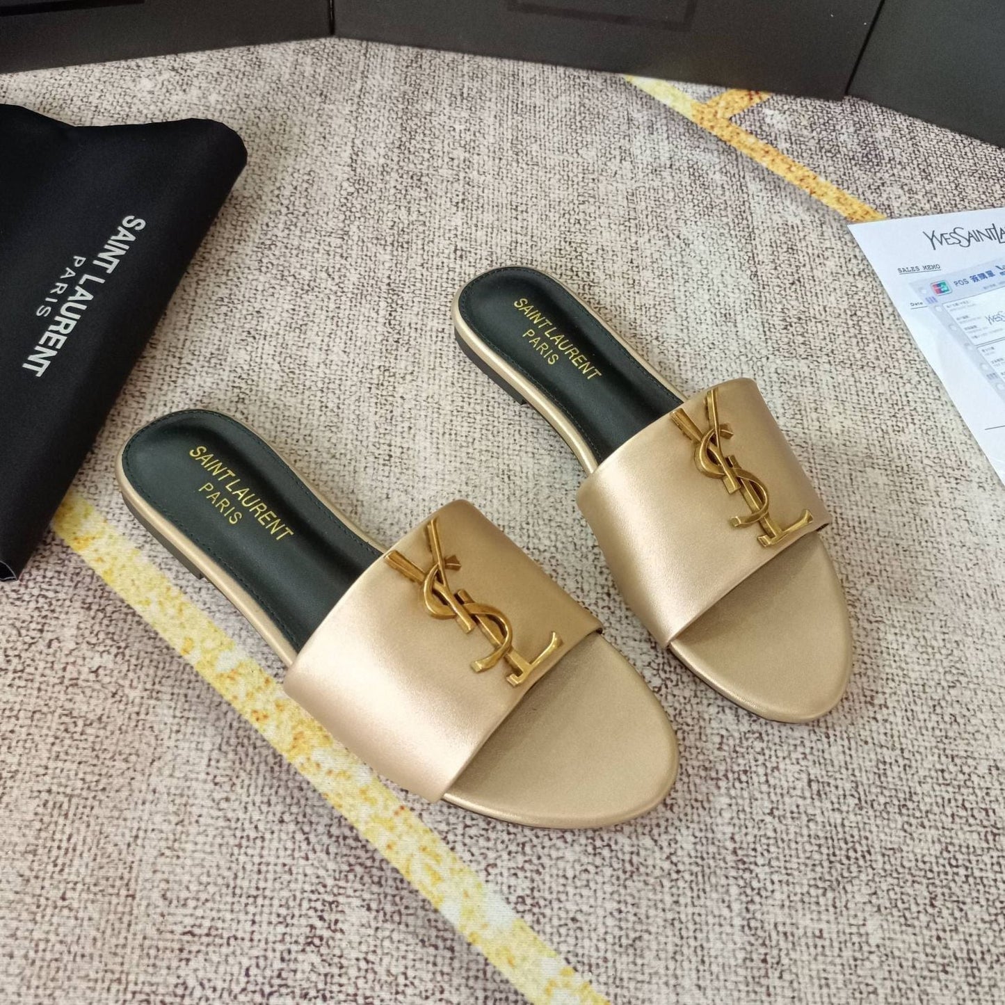 Classic Gold Signature Flat Slippers mysite