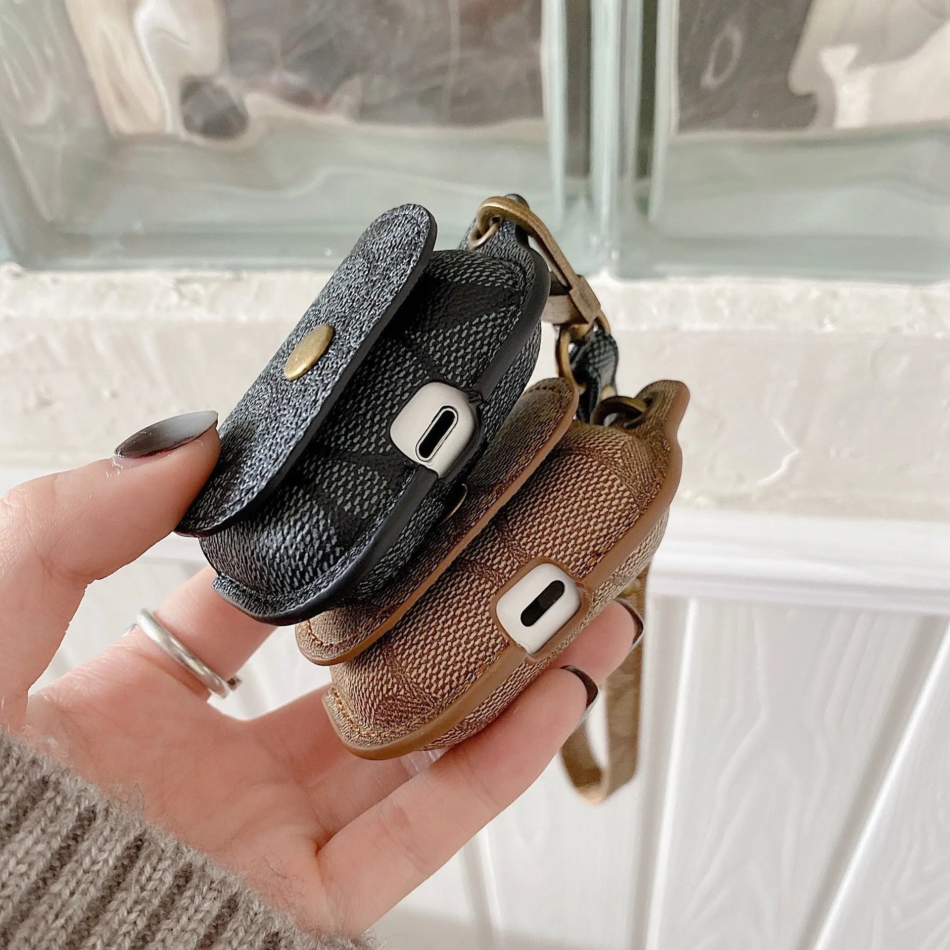 Leather Coach AirPods Case White-CC231215 mysite