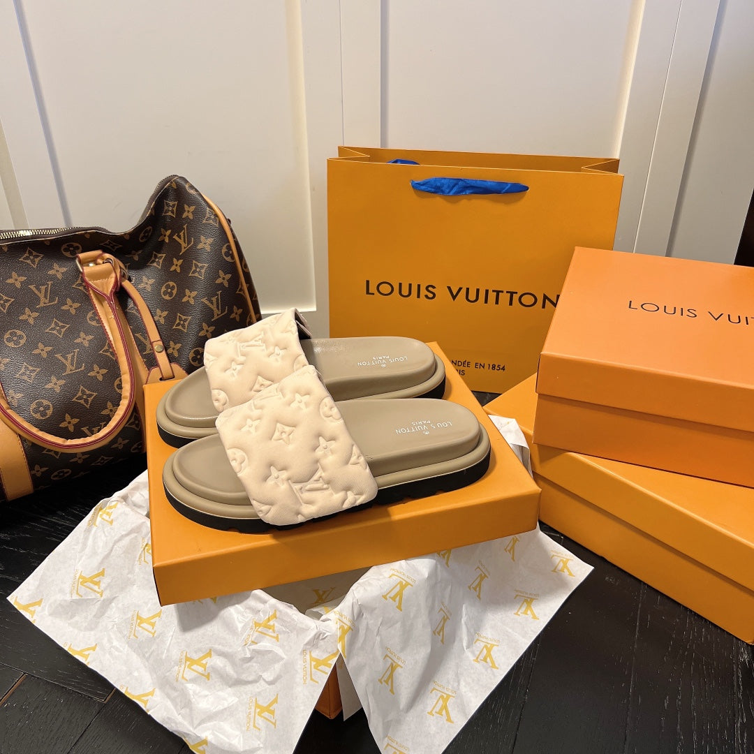 Couple Embos-1s-1ed Velcro Sandals-1 mysite