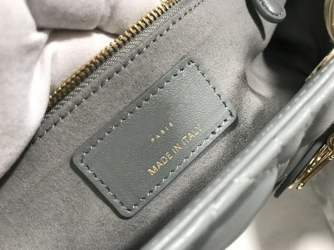 LARGE LADY BAG 32CM GRAY CANNAGE LAMBSKIN mysite