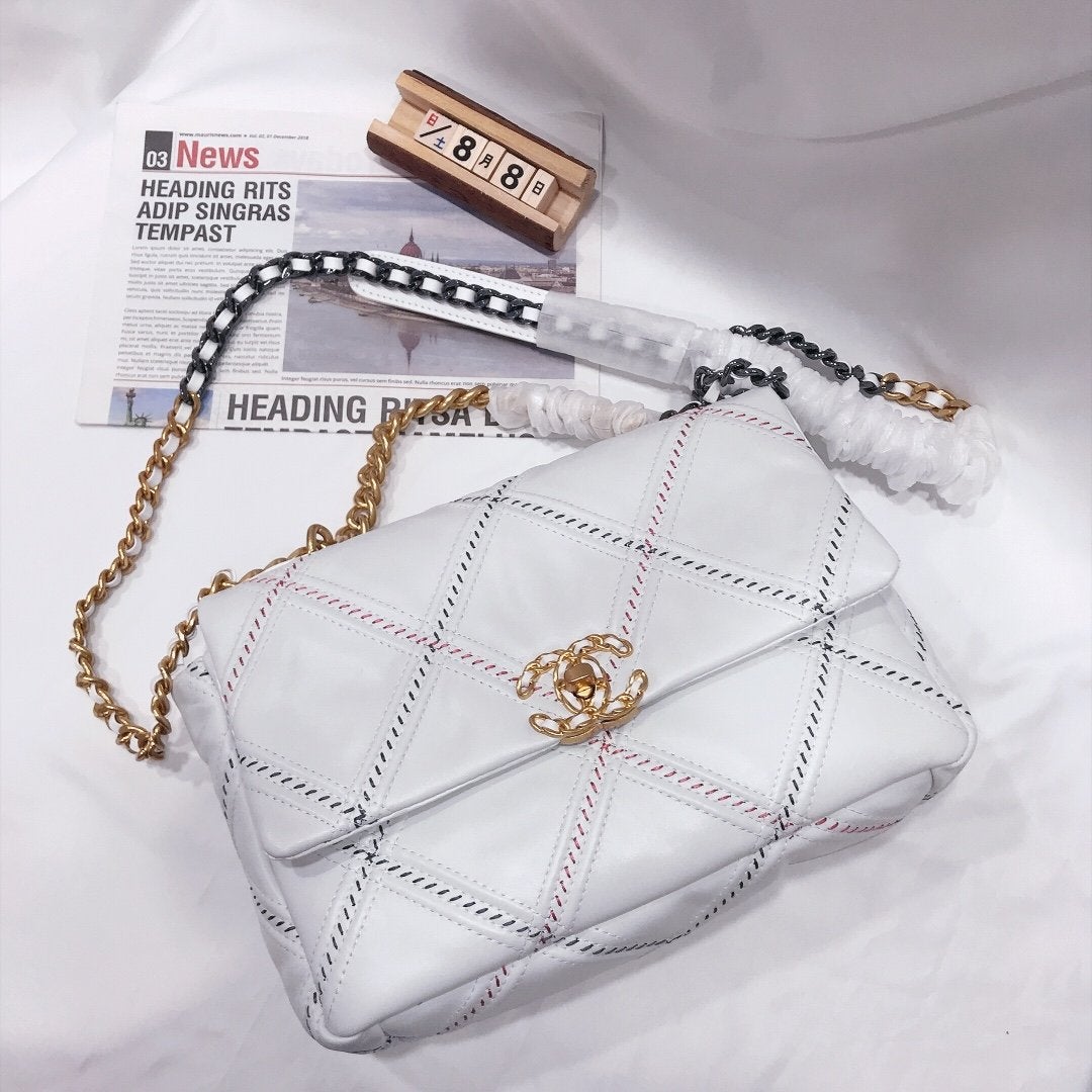 19 FLAP BAG 30CM WHITE QUILTED mysite