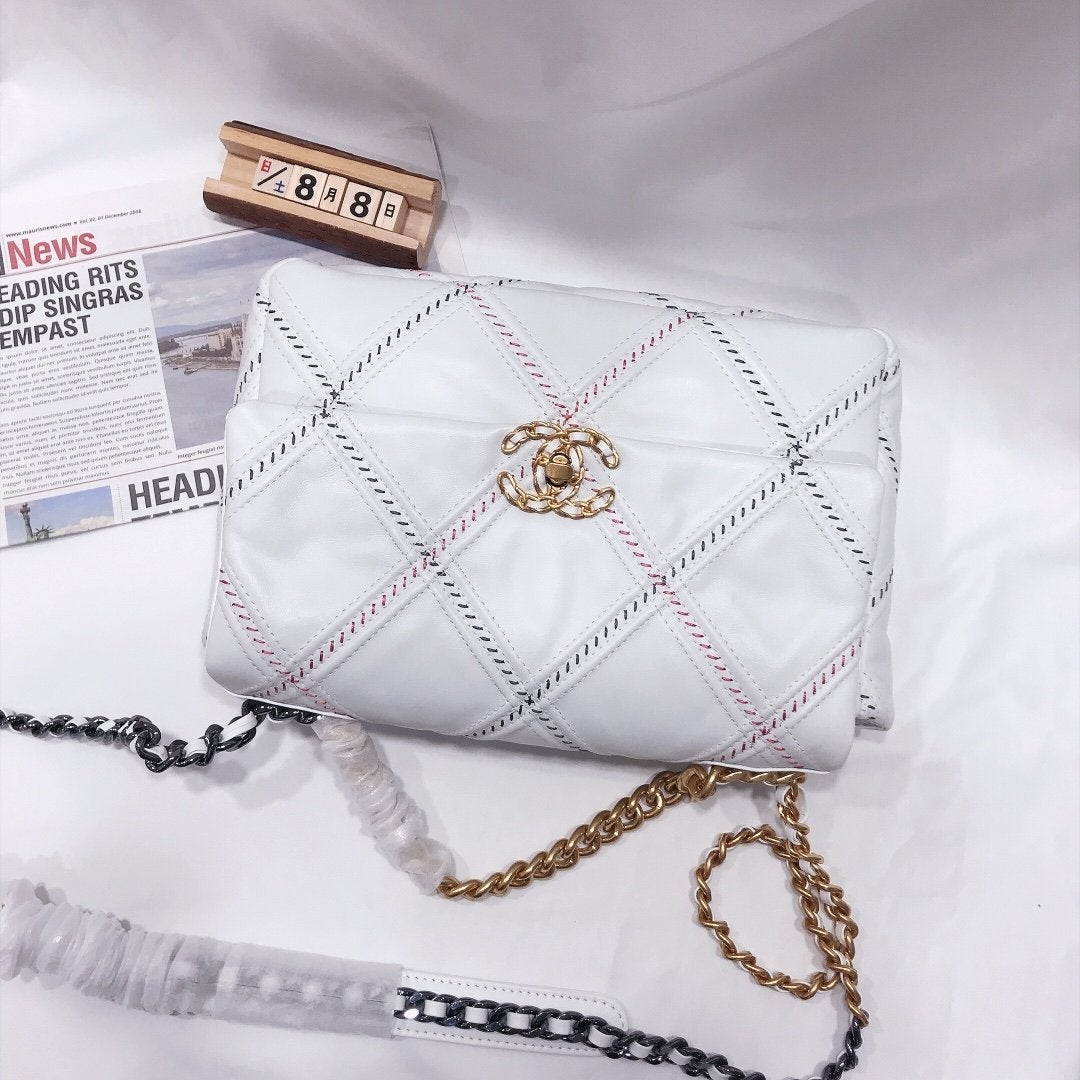 19 FLAP BAG 30CM WHITE QUILTED mysite