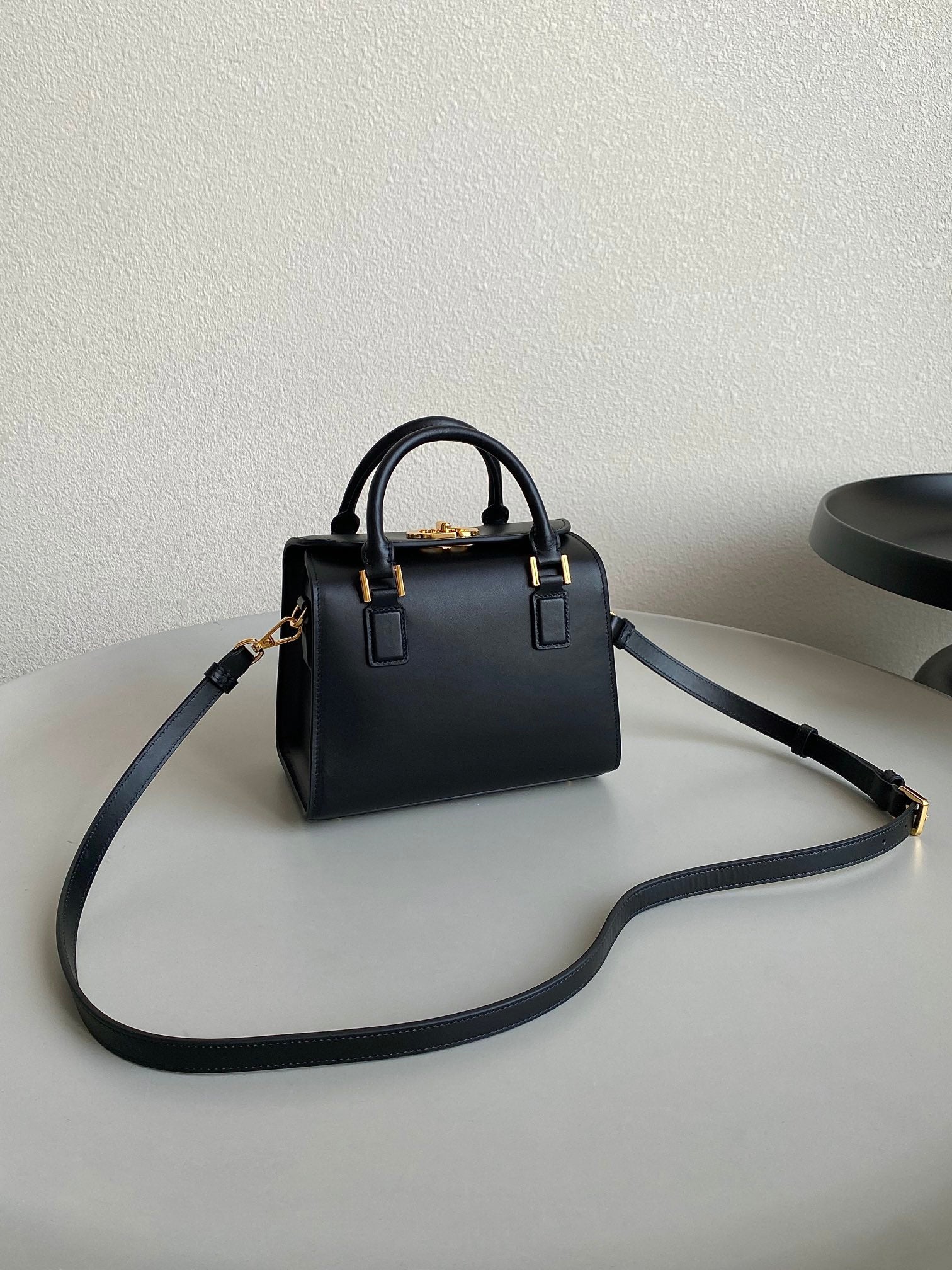 SMALL BOSTON 22 BLACK BOX CALFSKIN mysite