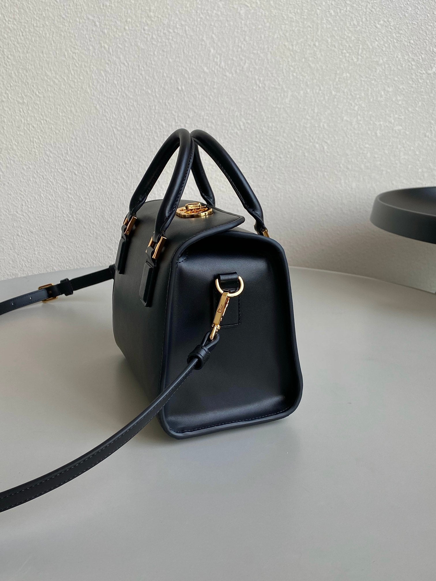 SMALL BOSTON 22 BLACK BOX CALFSKIN mysite