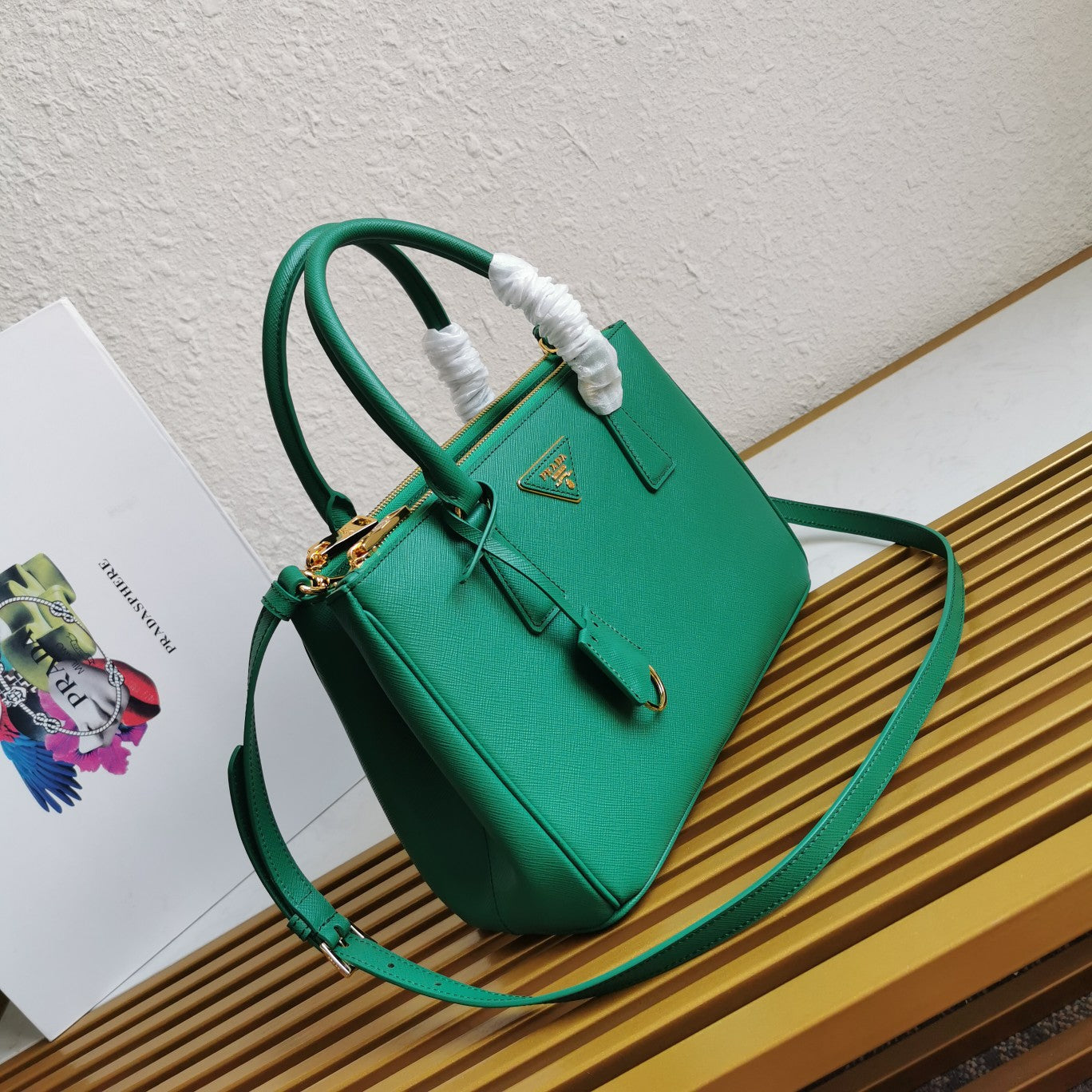 MEDIUM GALLERIA 28 GREEN SAFFIANO LEATHER mysite