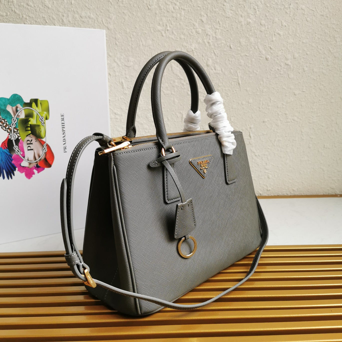 MEDIUM GALLERIA 28 GREY SAFFIANO LEATHER mysite