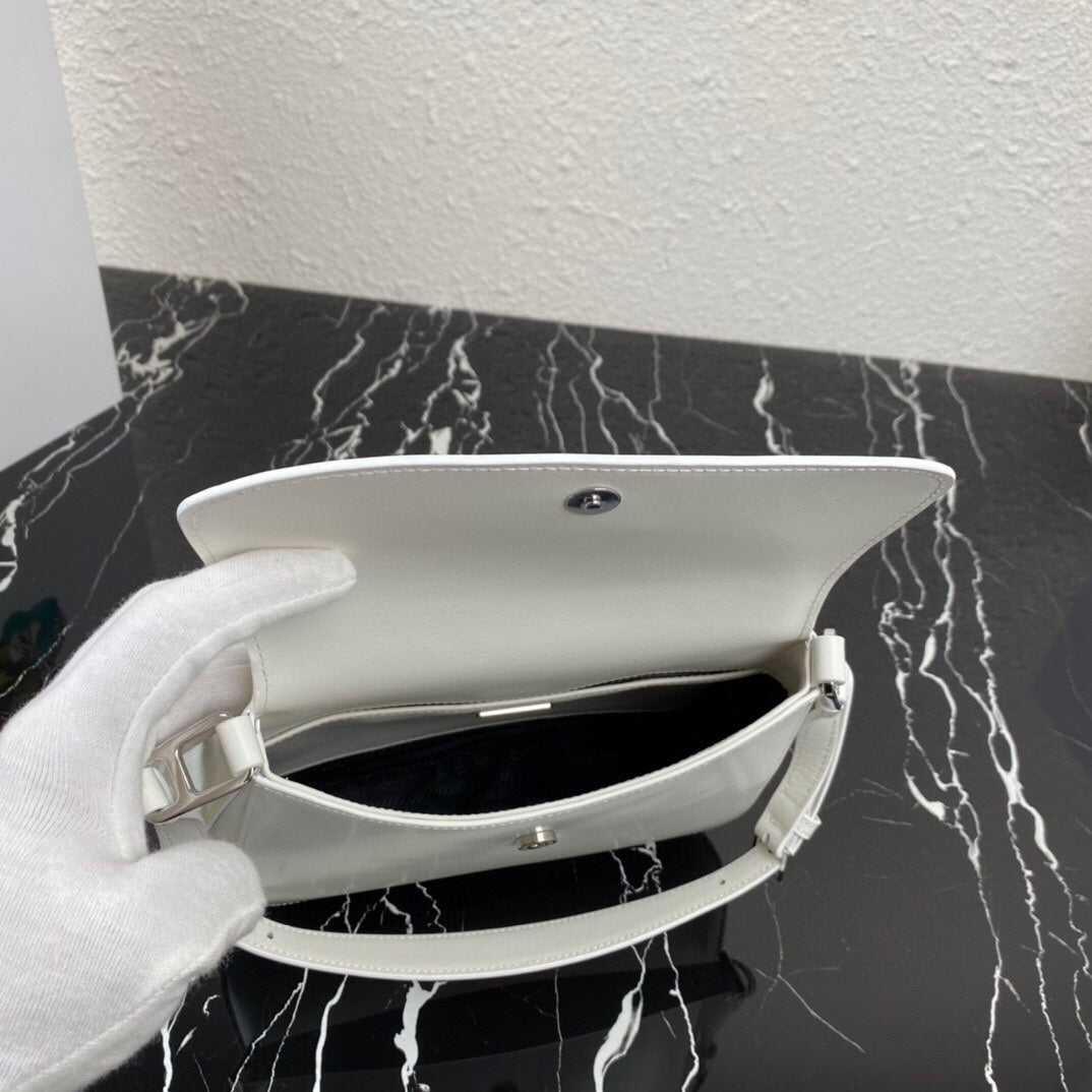 CLEO 24 WHITE BRUSHED LEATHER SHOULDER BAG mysite