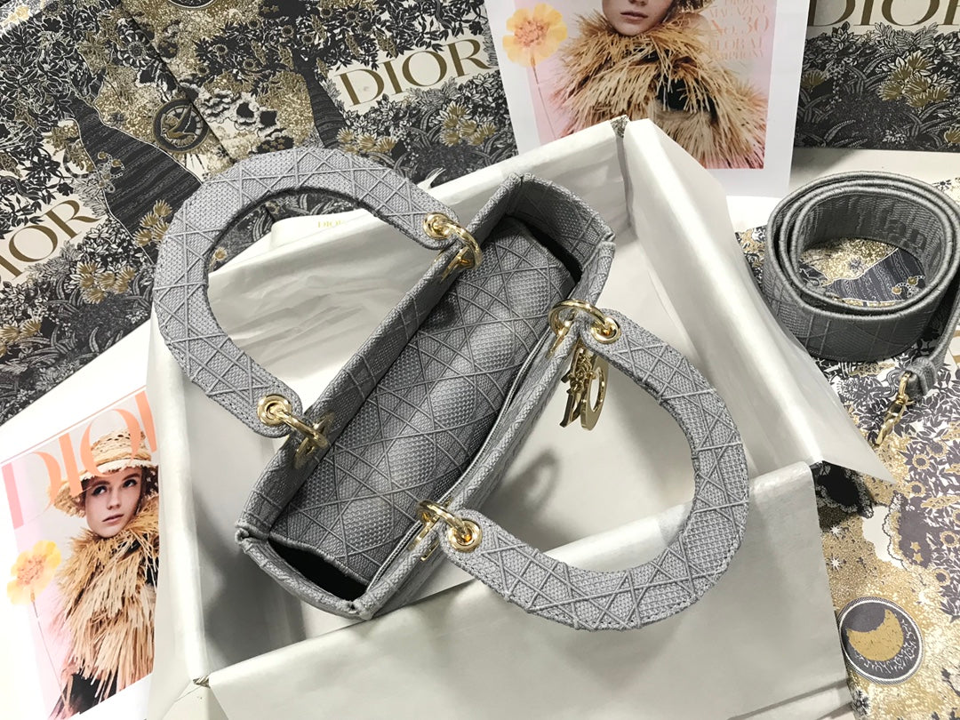 MEDIUM LADY D-LITE 24 GRAY CANNAGE EMBROIDERY mysite