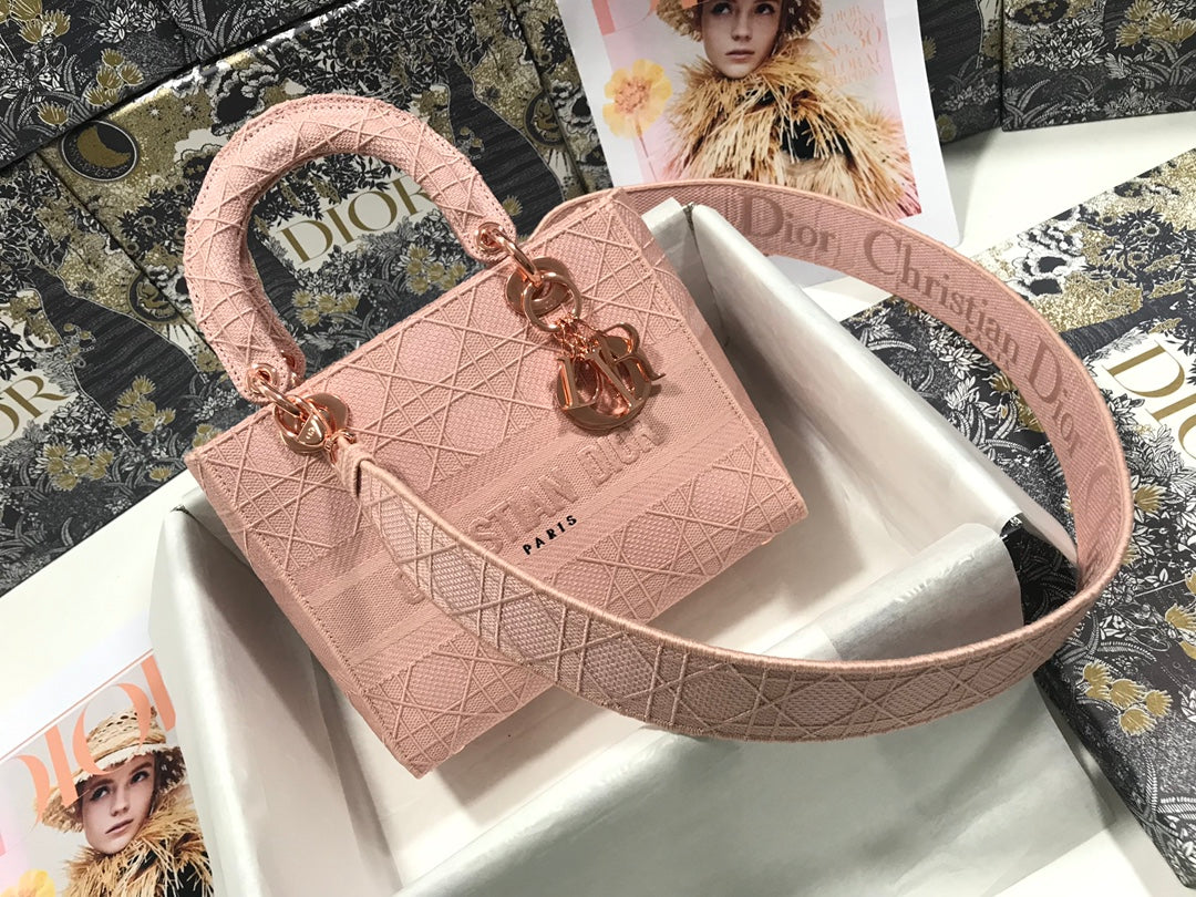 MEDIUM LADY D-LITE 24 PINK CANNAGE EMBROIDERY mysite