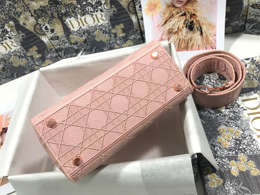MEDIUM LADY D-LITE 24 PINK CANNAGE EMBROIDERY mysite