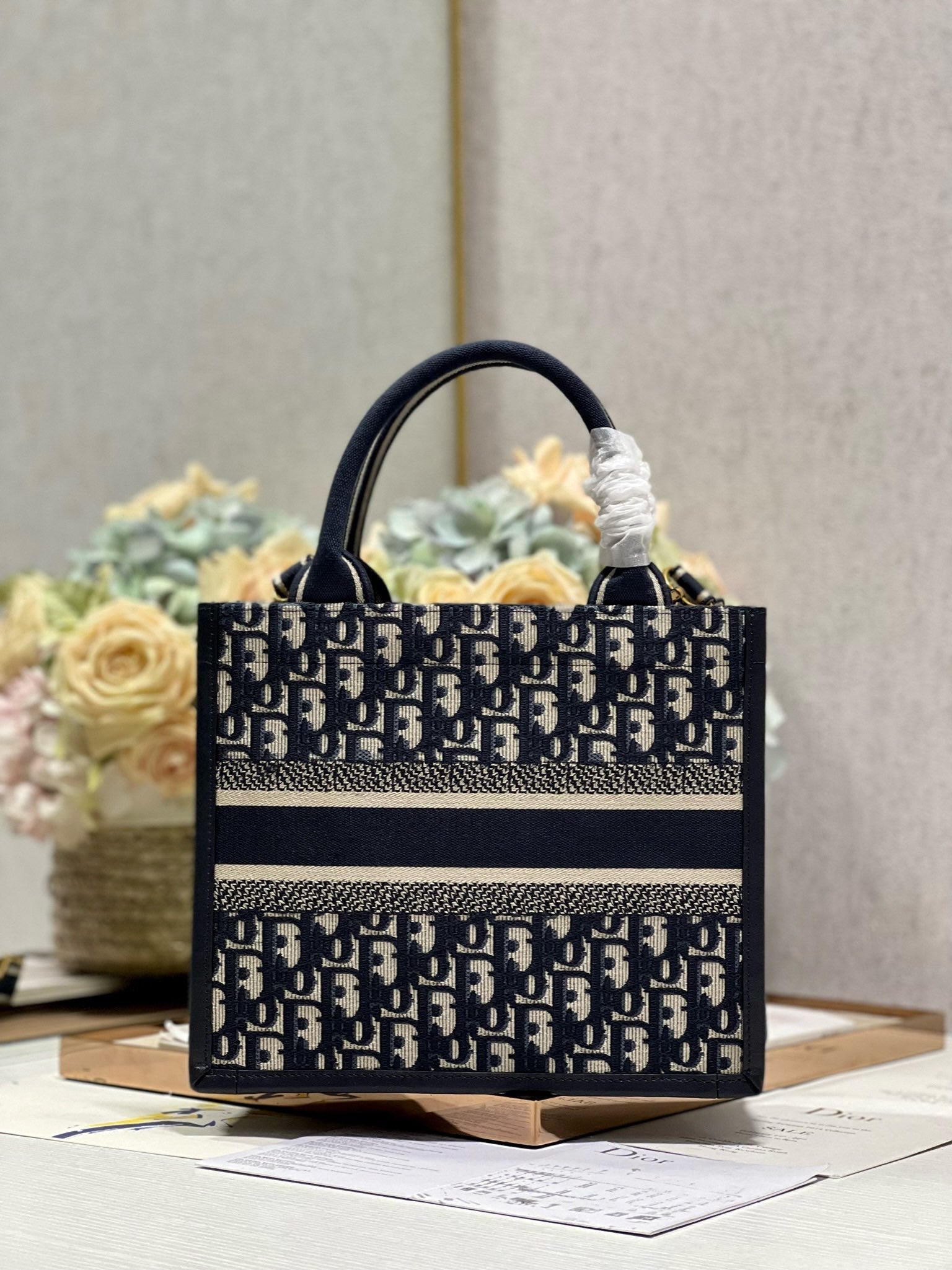 CD SMALL BOOK TOTE 26 BLUE OBLIQUE EMBROIDERY mysite