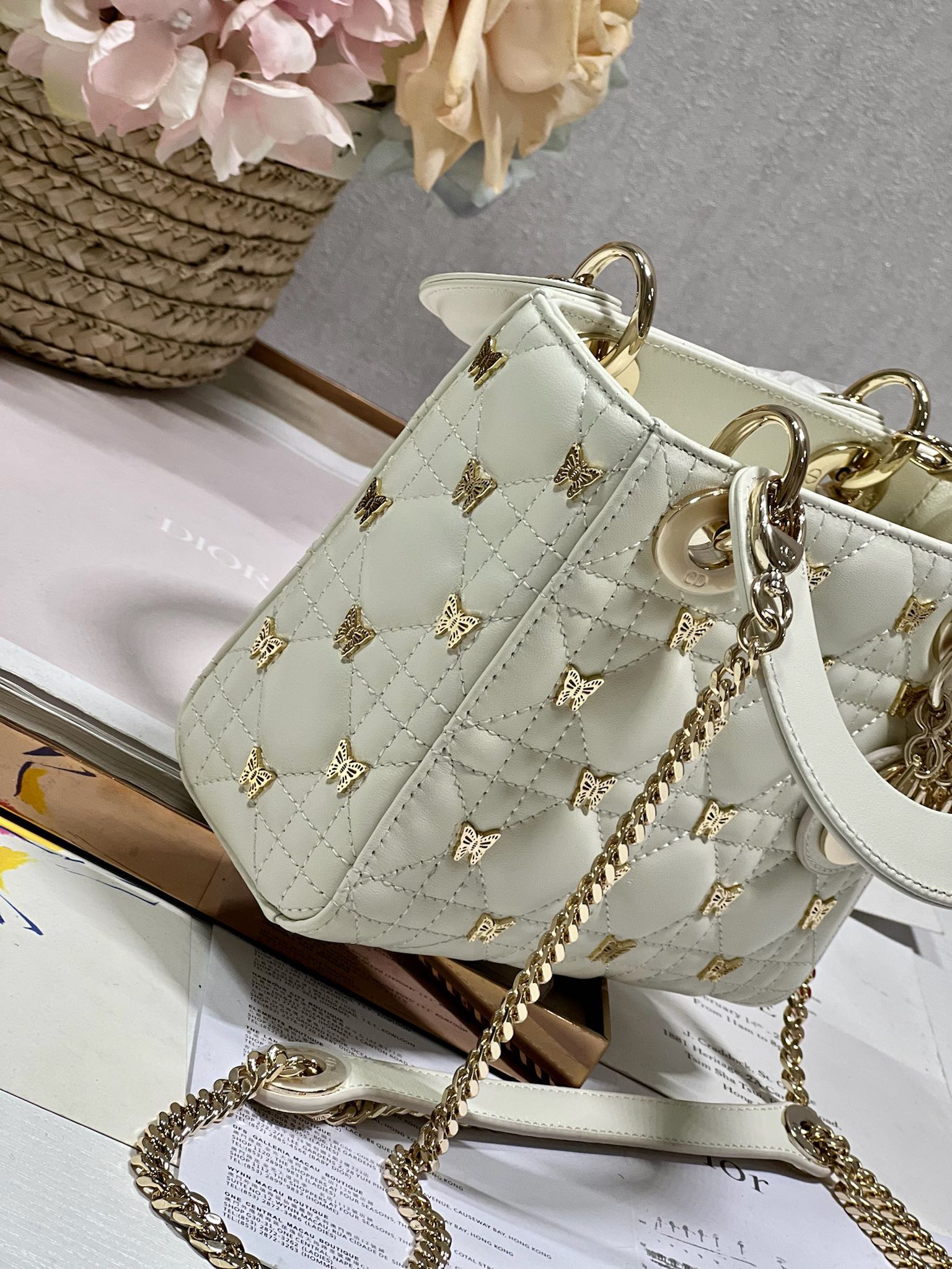 MINI LADY 17 BUTTERFLY STUD WHITE LAMBSKIN mysite