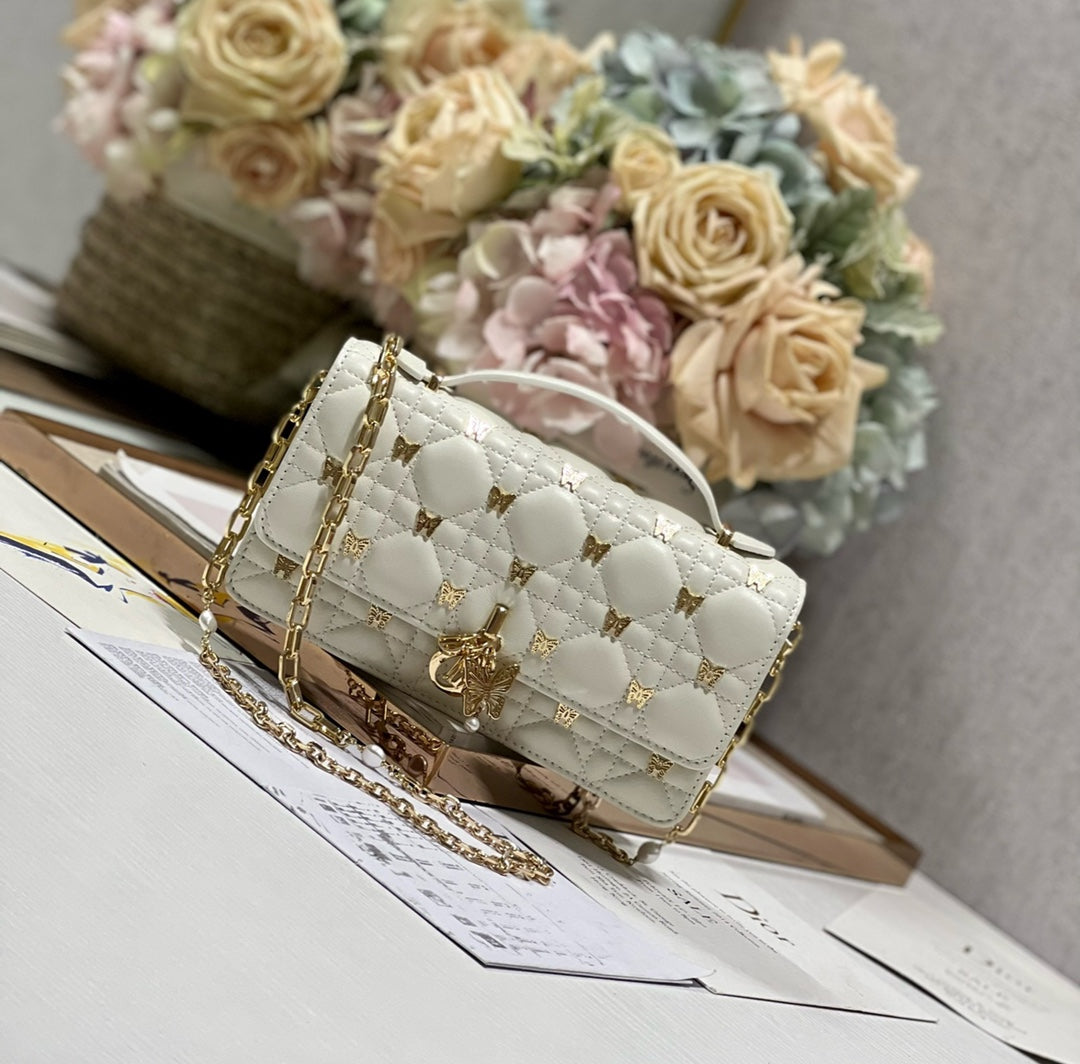 MISS LADY 21 BUTTERFLY STUD WHITE LAMBSKIN mysite
