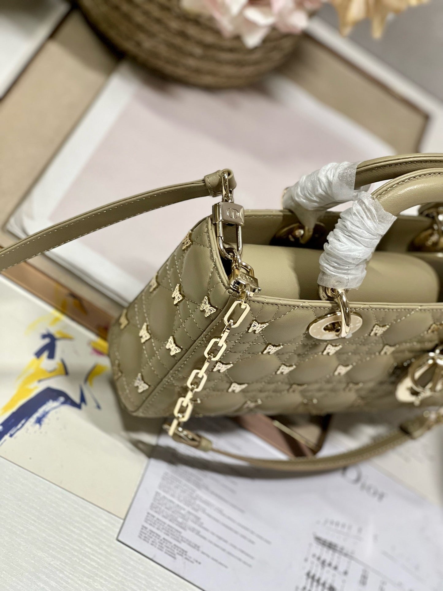 MEDIUM LADY D-JOY 26 BUTTERFLY STUD OLIVE LAMBSKIN mysite