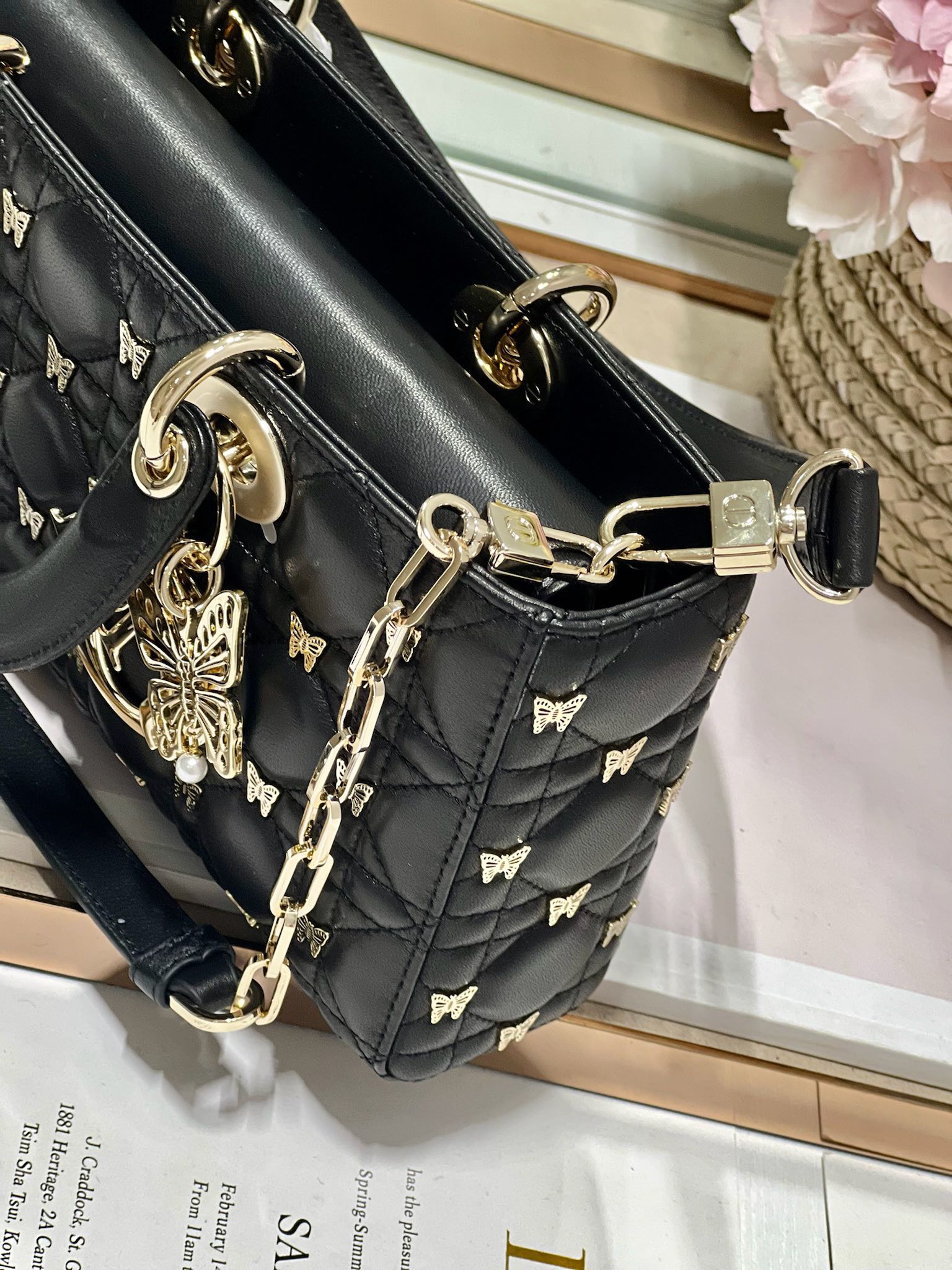 MEDIUM LADY D-JOY 26 BUTTERFLY STUD BLACK LAMBSKIN mysite