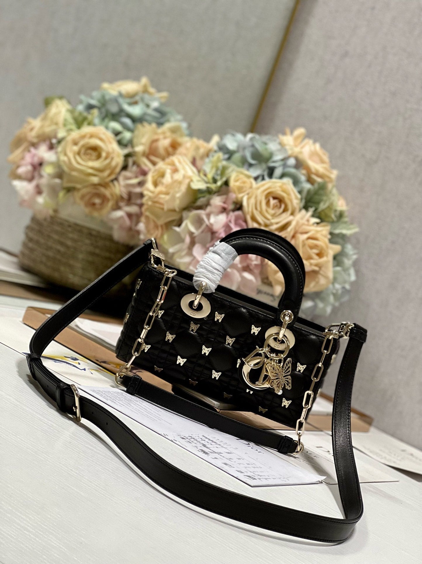 SMALL LADY D-JOY 22 BUTTERFLY STUD BLACK LAMBSKIN mysite