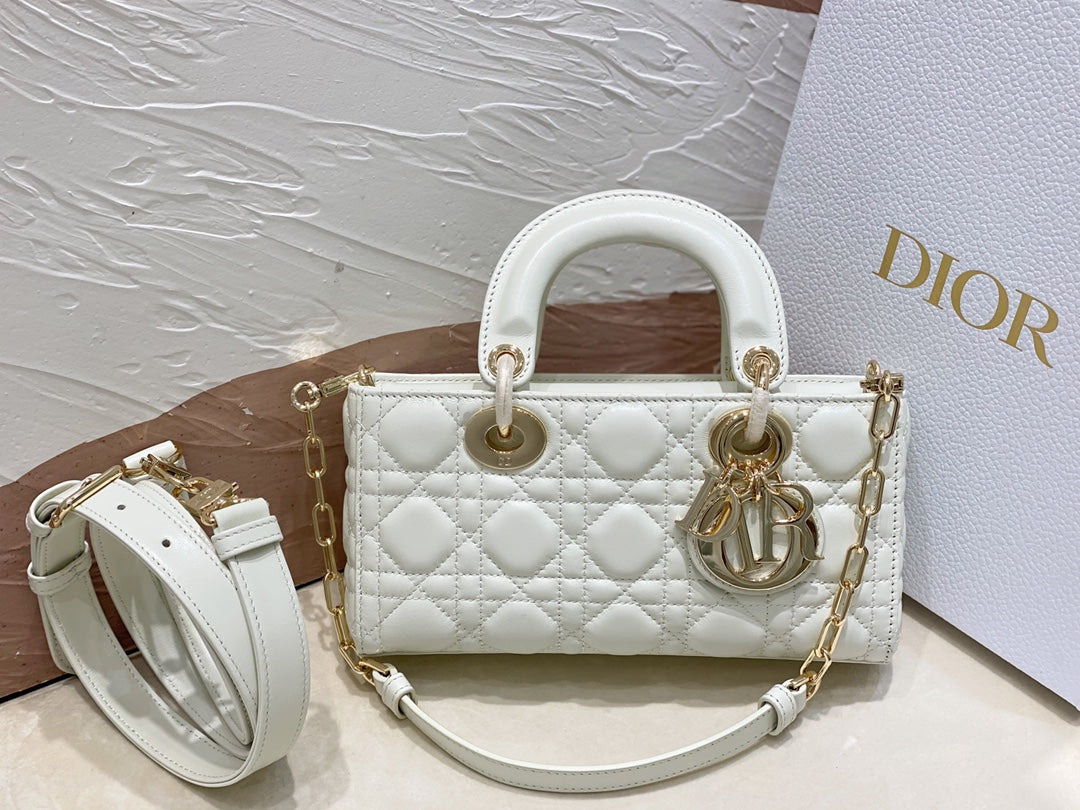 SMALL LADY D-JOY 22 WHITE SHEEPSKIN mysite