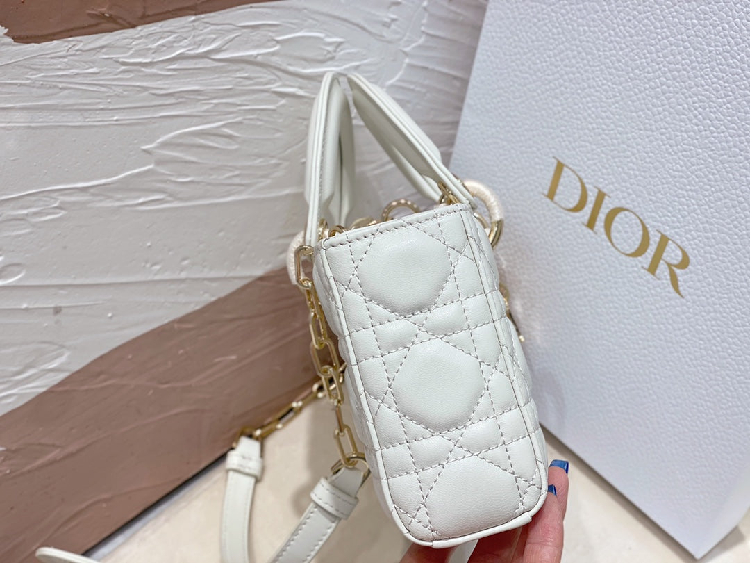 SMALL LADY D-JOY 22 WHITE SHEEPSKIN mysite