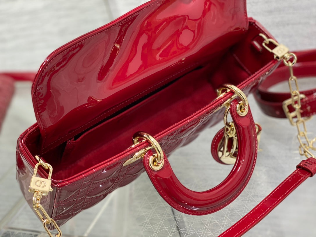 MEDIUM LADY D-JOY 26 RED PATENT CALFSKIN mysite