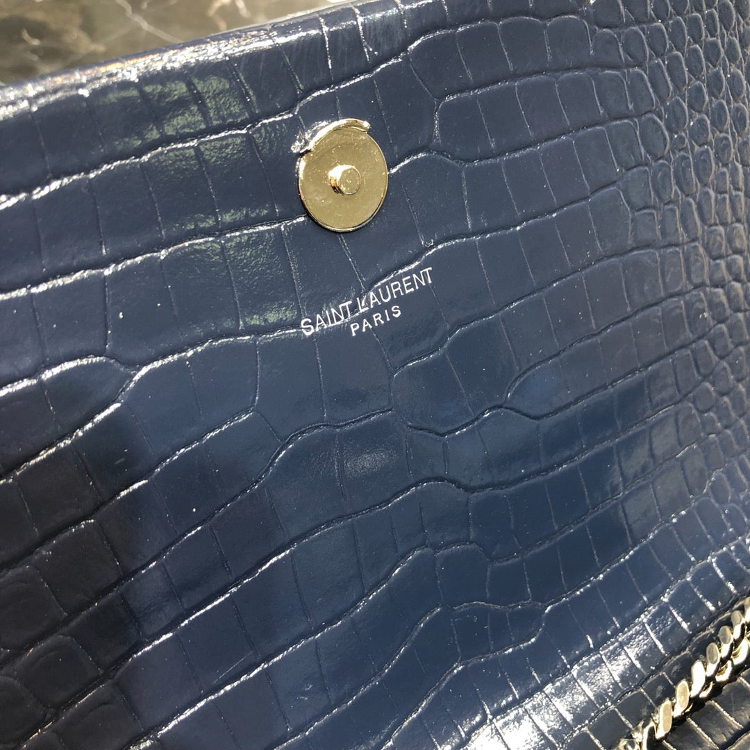 KATE TASSEL 24 IN NAVY BLUE CROCODILE PATTERN CALFSKIN SILVER HARDWARE mysite