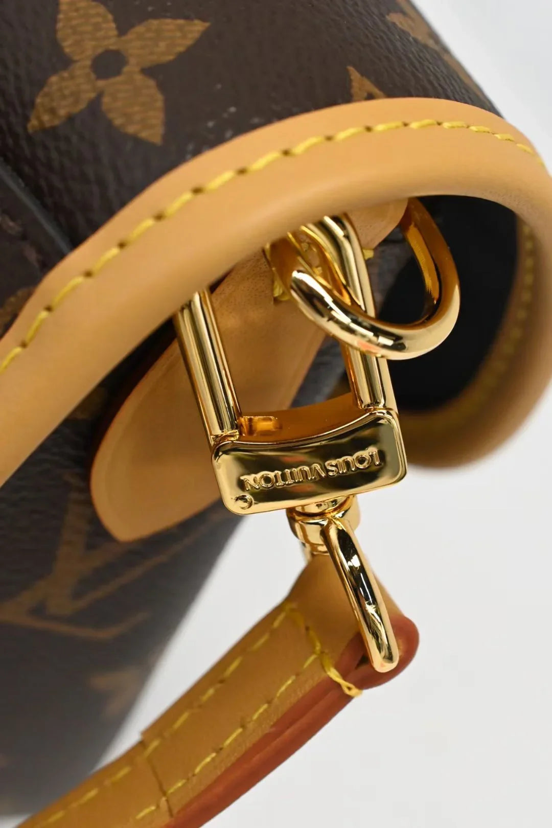 Vintage-Inspired Box Hand bag-1-2 mysite