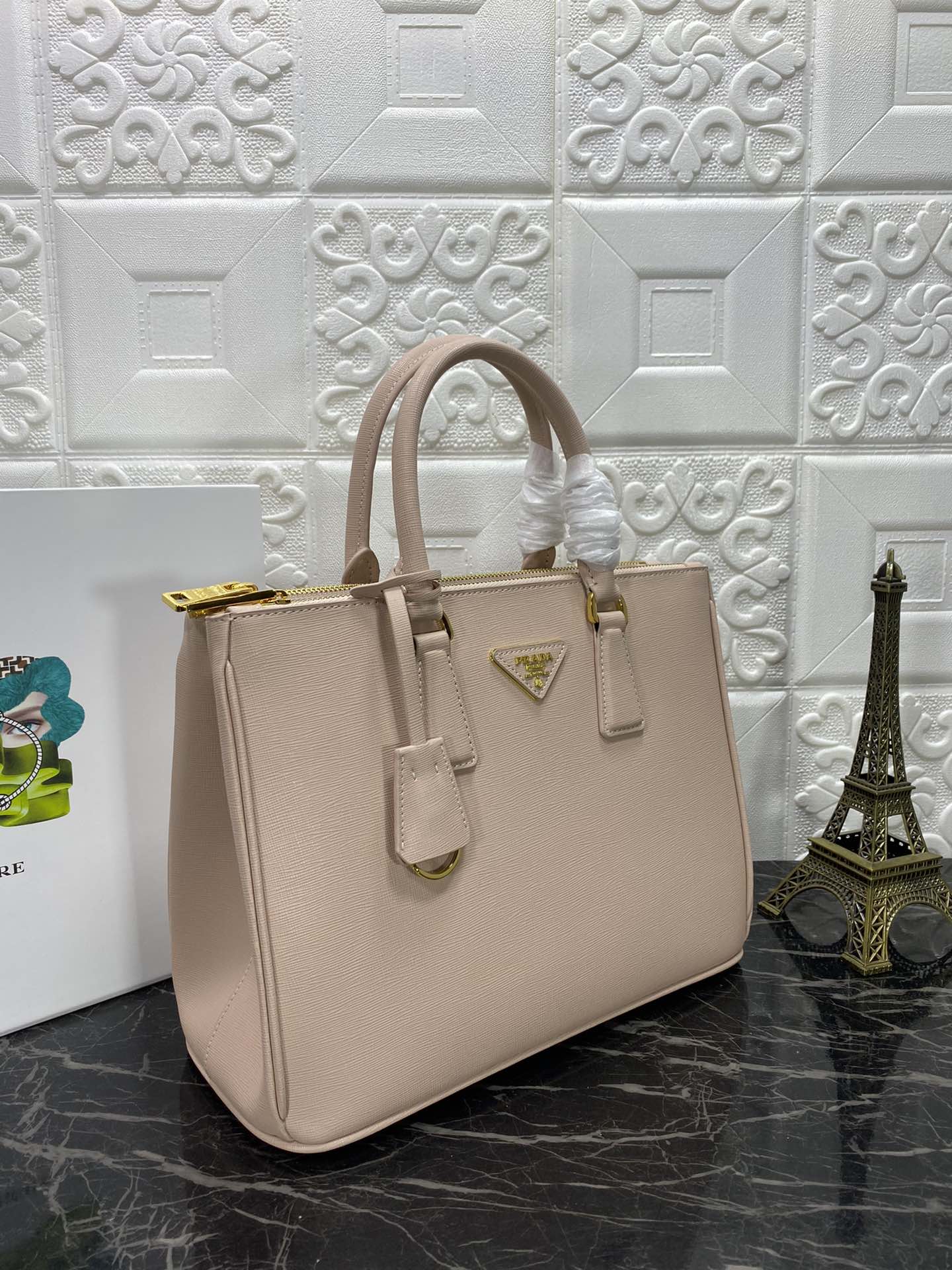 PRA GALLERIA 32 BAG IN BEIGE SAFFIANO LEATHER mysite