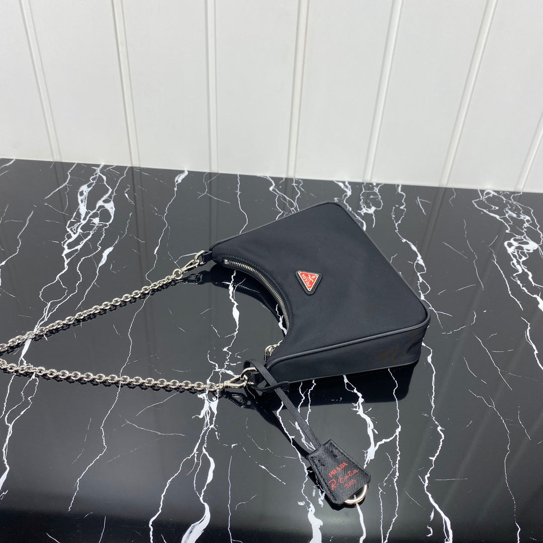 PRA HOBO 22 BAG IN BLACK RE-NYLON WITH RED LOGO mysite