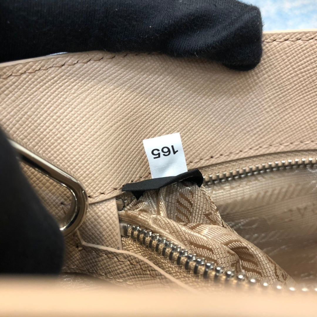 PRA MINI 23 BAG IN TAN BEIGE SAFFIANO LEATHER mysite