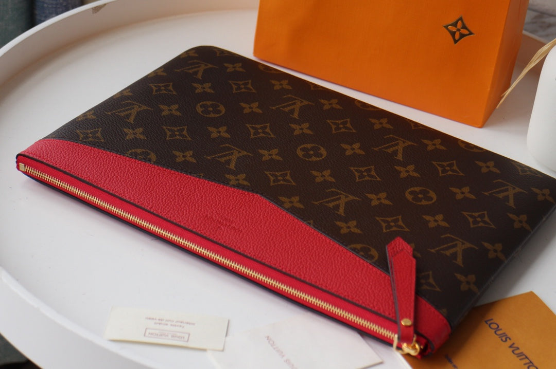 LV M62048 Daily Pouch Brown Red Monogram Canvas & Cowhide mysite