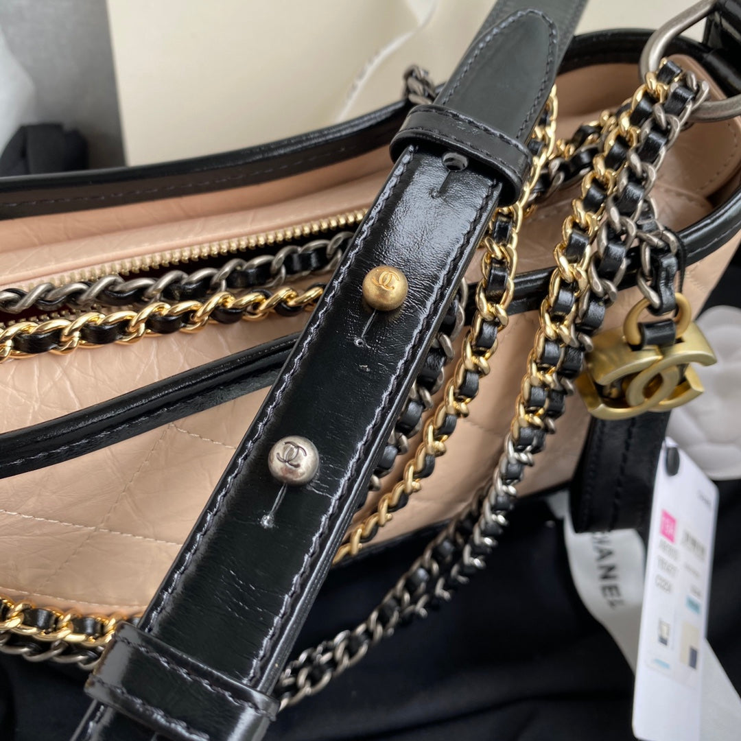 CC GABRIELLE SMALL 20CM  HOBO BAG BEIGE BLACK CALFSKIN mysite