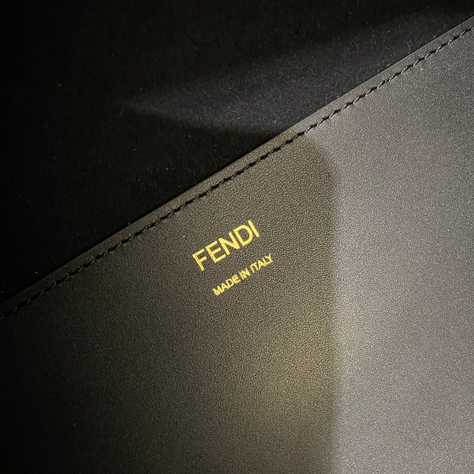 SHINE 40 TOTE BAG IN BLACK EMBOSSED CALFSKIN mysite