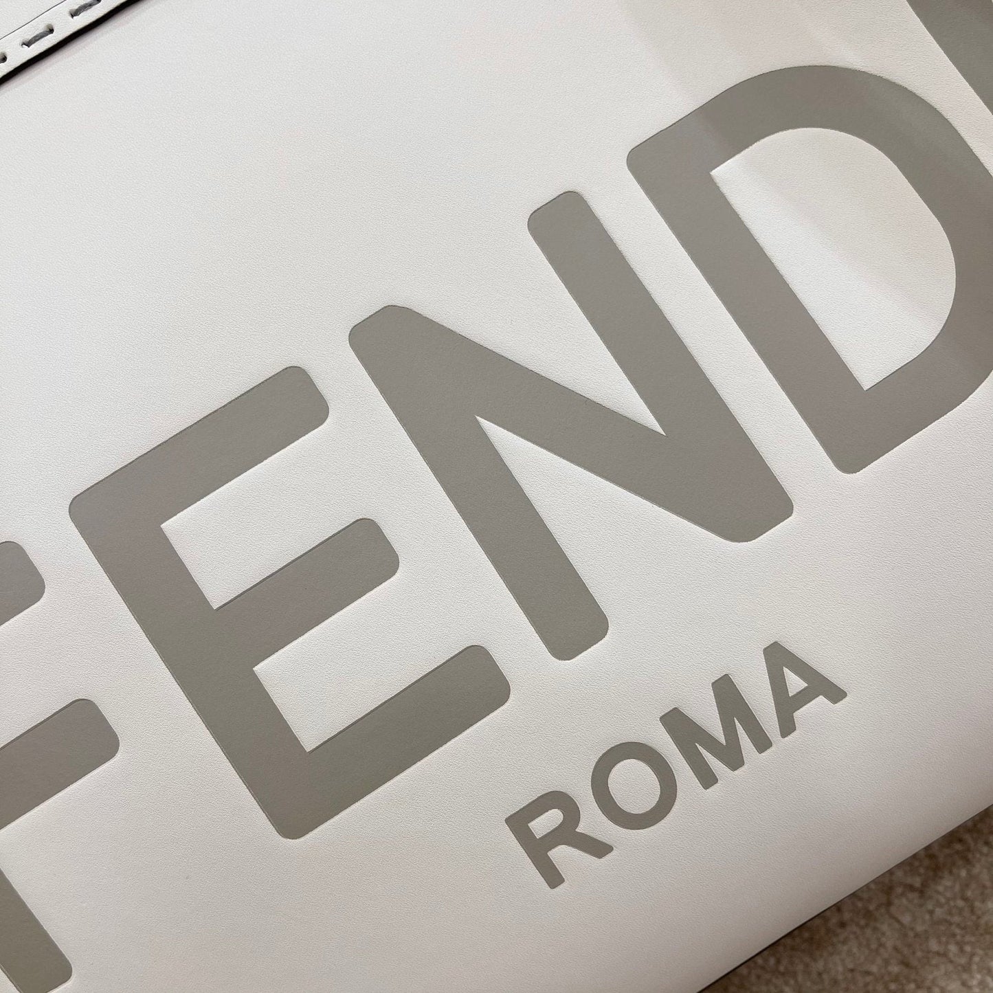 SHINE LARGE 35 TOTE IN WHITE CALFSKIN mysite