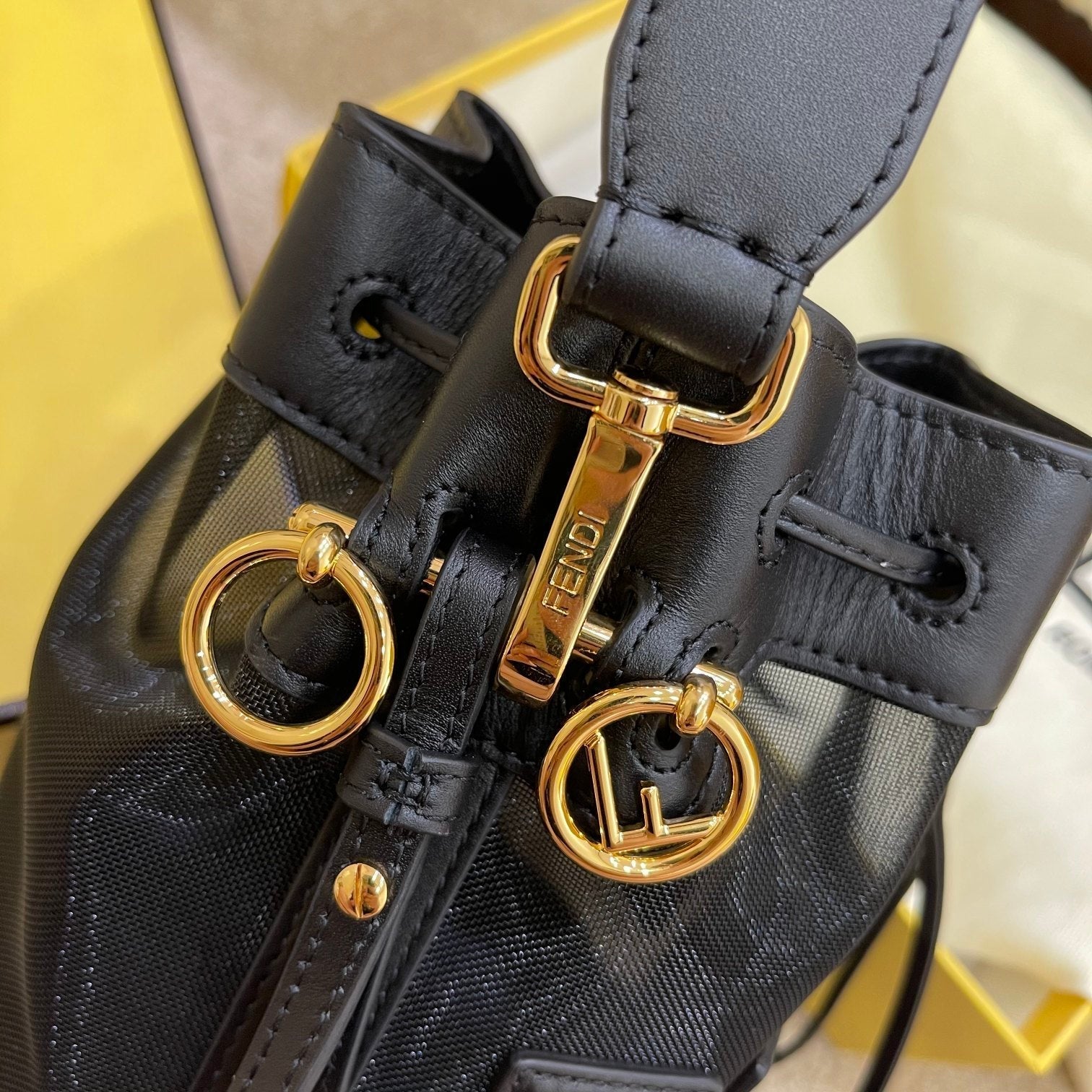MON TRESOR 18 IN BLACK CALFSKIN AND MESH mysite